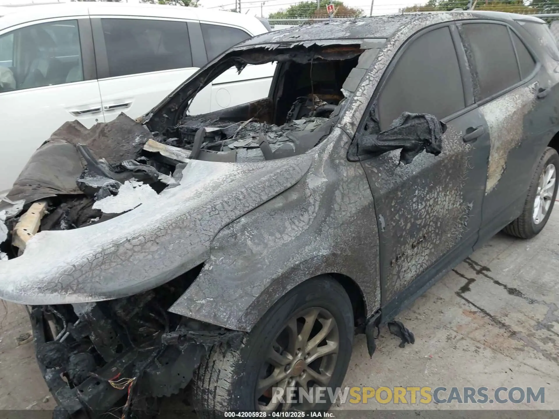 6 Photograph of a damaged car 2GNAXHEVXK6224218 CHEVROLET EQUINOX 2019