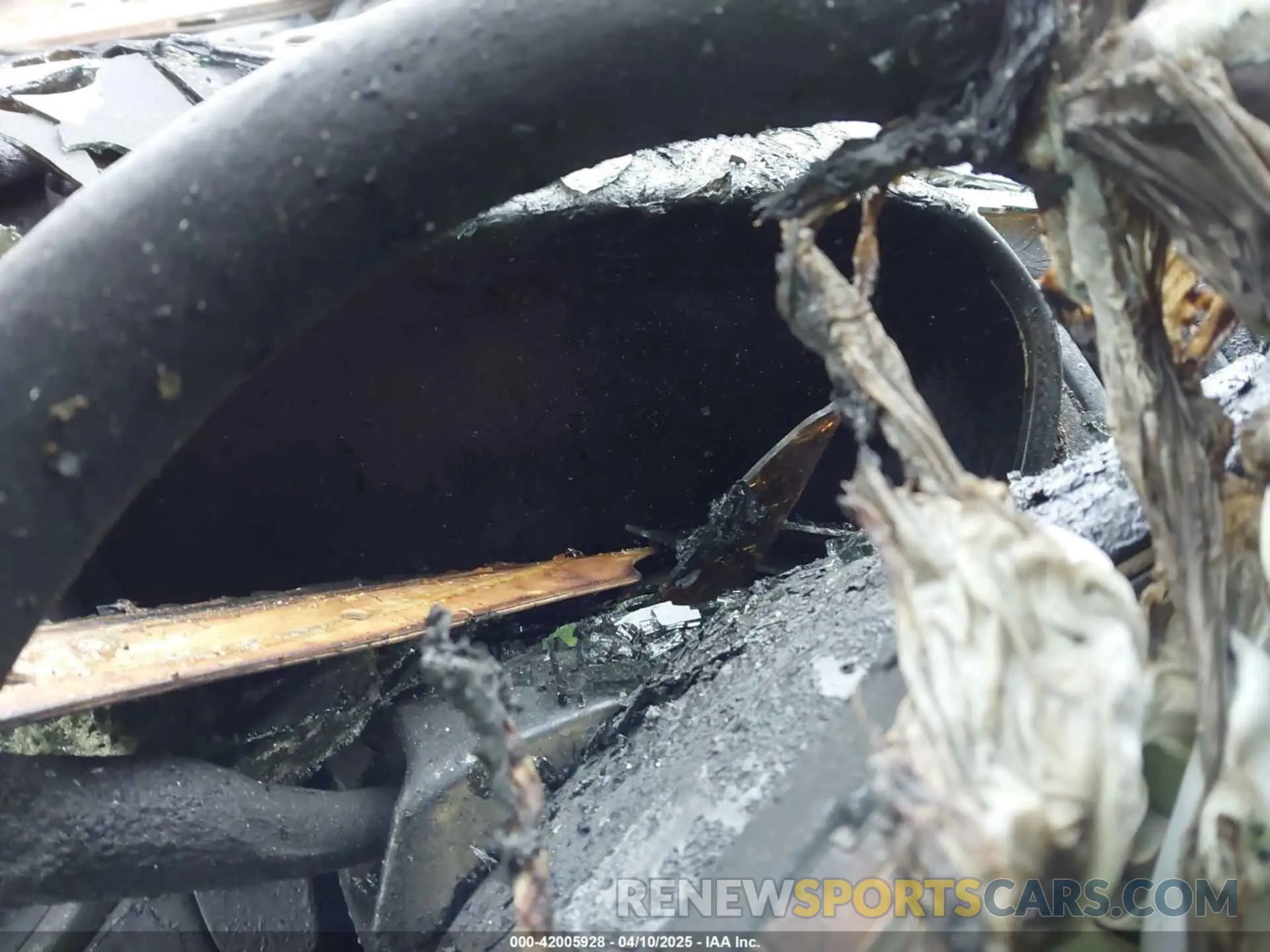 7 Photograph of a damaged car 2GNAXHEVXK6224218 CHEVROLET EQUINOX 2019
