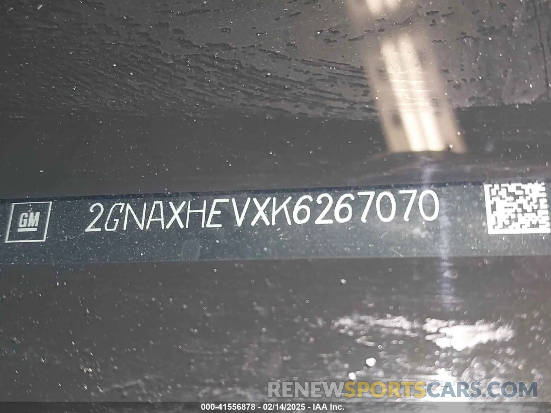 17 Photograph of a damaged car 2GNAXHEVXK6267070 CHEVROLET EQUINOX 2019