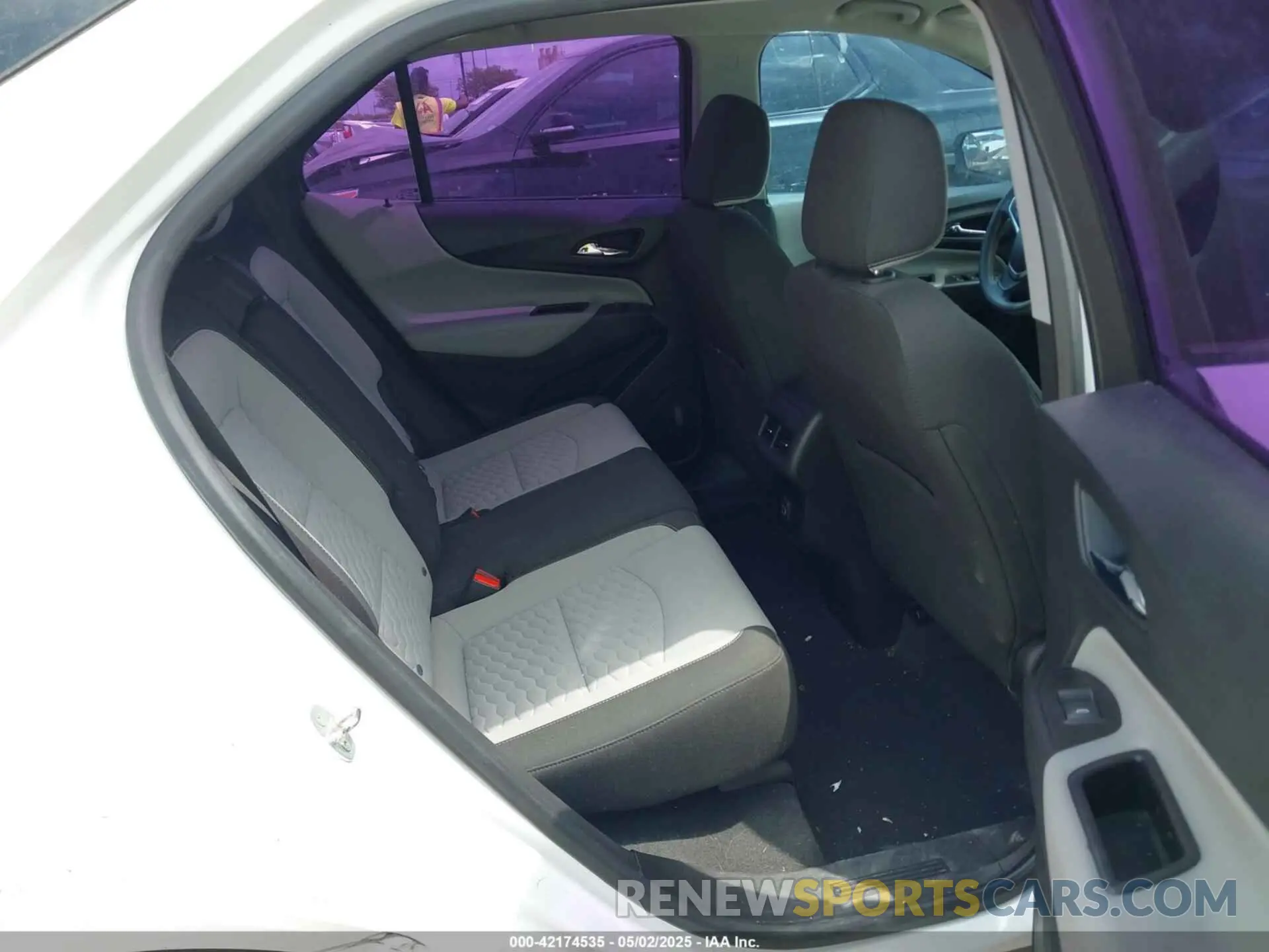 8 Photograph of a damaged car 2GNAXHEVXK6290509 CHEVROLET EQUINOX 2019