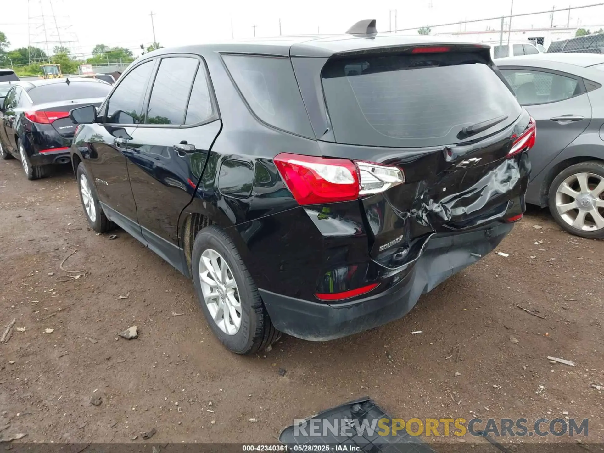 3 Photograph of a damaged car 2GNAXHEVXK6291076 CHEVROLET EQUINOX 2019