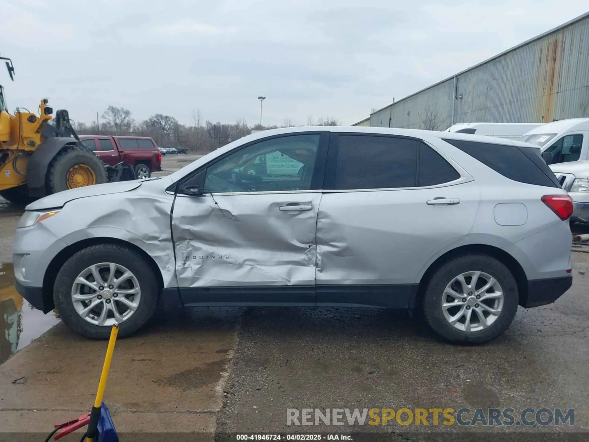 14 Photograph of a damaged car 2GNAXJEV0K6224557 CHEVROLET EQUINOX 2019