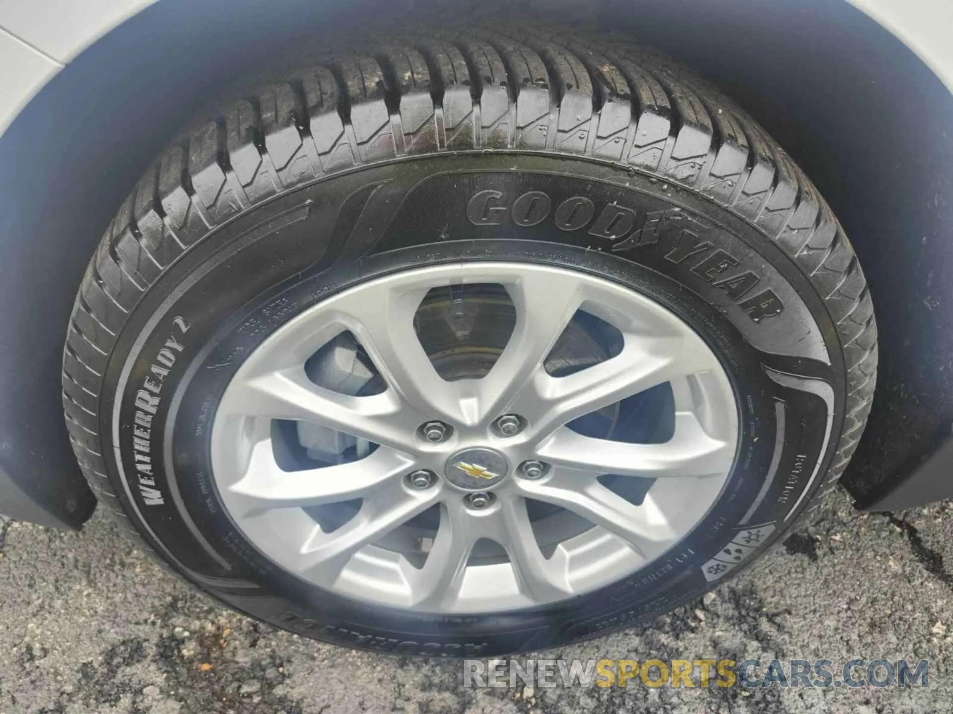 3 Photograph of a damaged car 2GNAXJEV0K6226972 CHEVROLET EQUINOX 2019