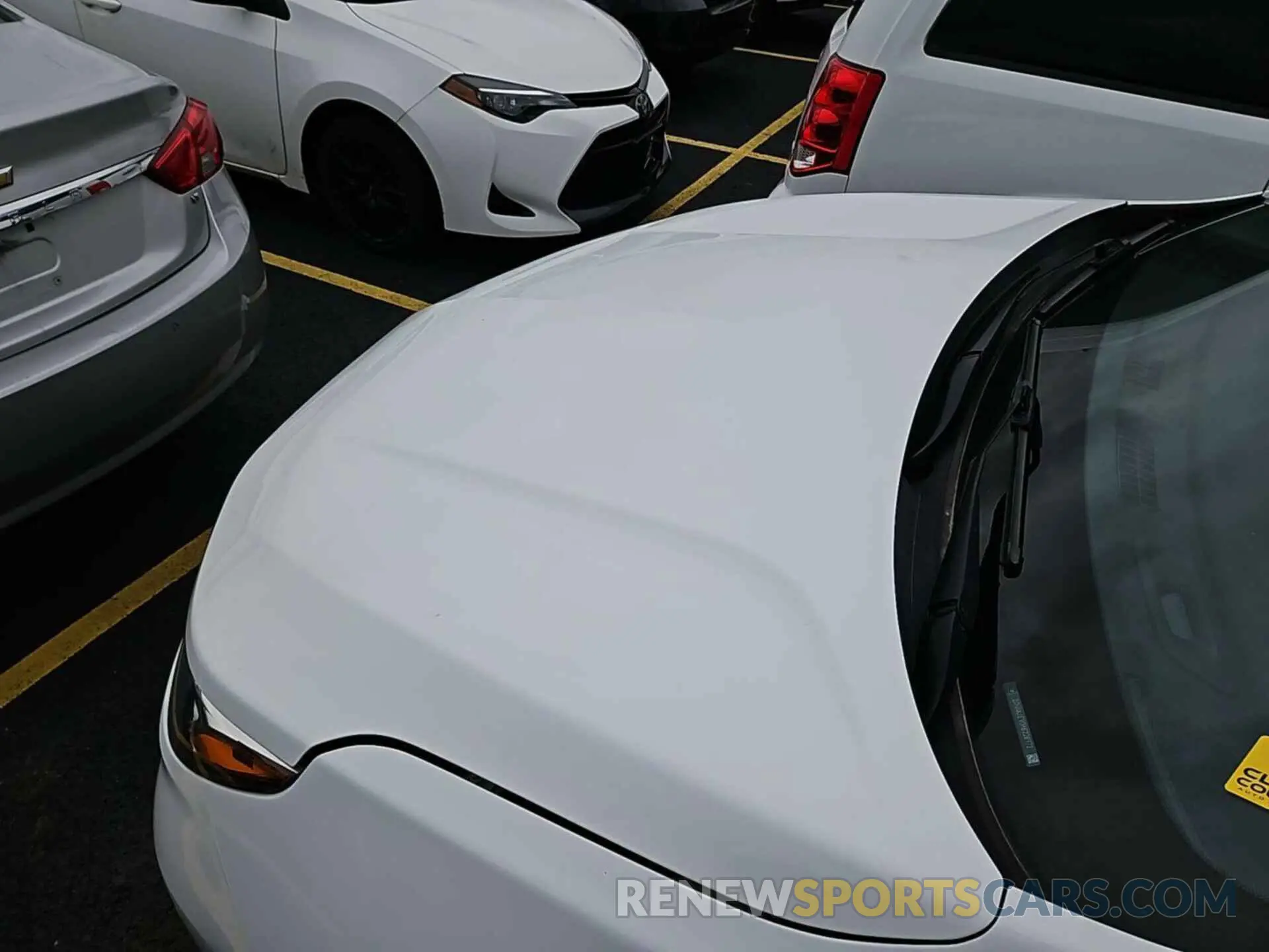 7 Photograph of a damaged car 2GNAXJEV0K6226972 CHEVROLET EQUINOX 2019