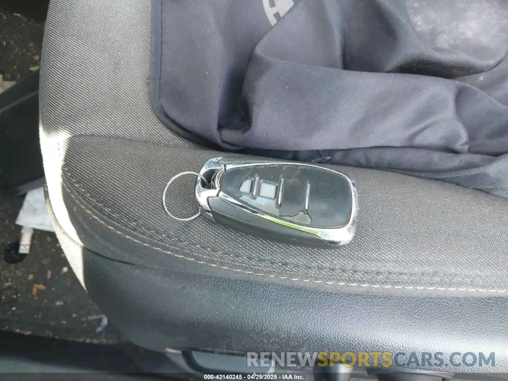 11 Photograph of a damaged car 2GNAXJEV0K6241858 CHEVROLET EQUINOX 2019