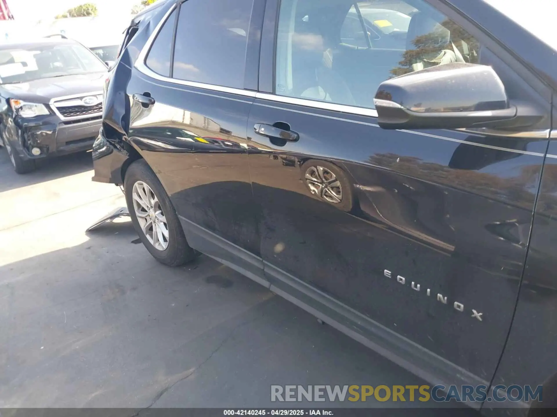 14 Photograph of a damaged car 2GNAXJEV0K6241858 CHEVROLET EQUINOX 2019