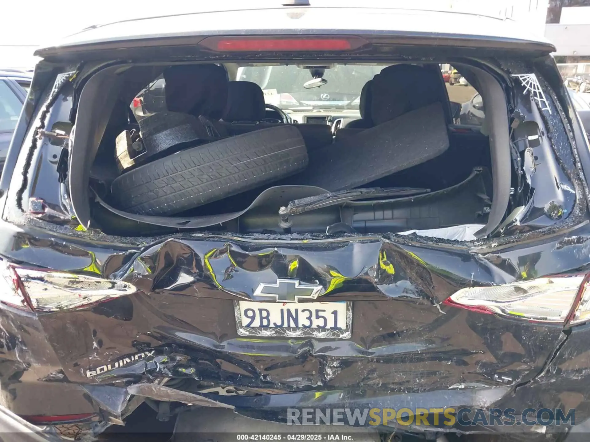 21 Photograph of a damaged car 2GNAXJEV0K6241858 CHEVROLET EQUINOX 2019