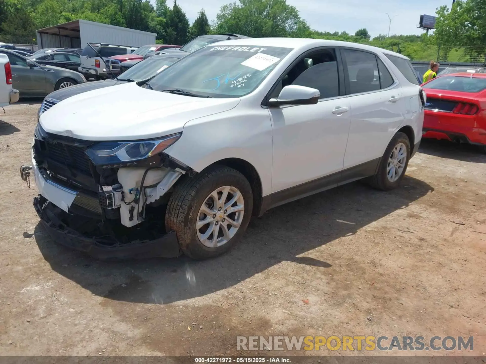 2 Photograph of a damaged car 2GNAXJEV0K6243934 CHEVROLET EQUINOX 2019