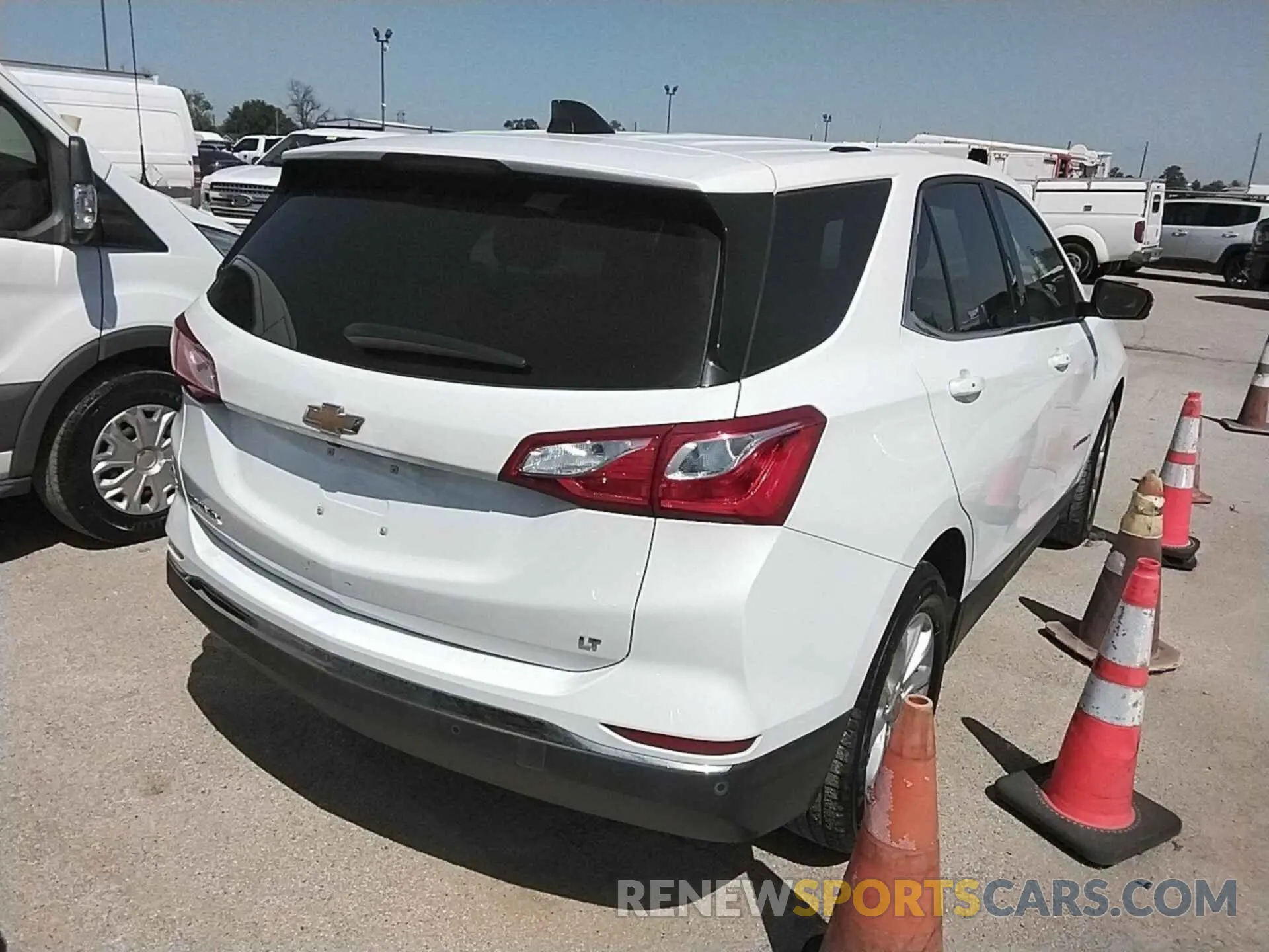 9 Photograph of a damaged car 2GNAXJEV1K6164787 CHEVROLET EQUINOX 2019