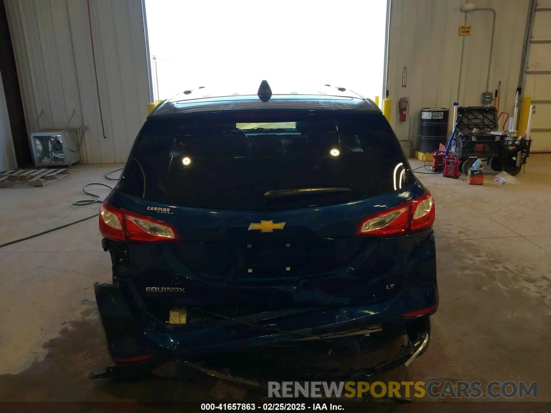 17 Photograph of a damaged car 2GNAXJEV1K6254540 CHEVROLET EQUINOX 2019