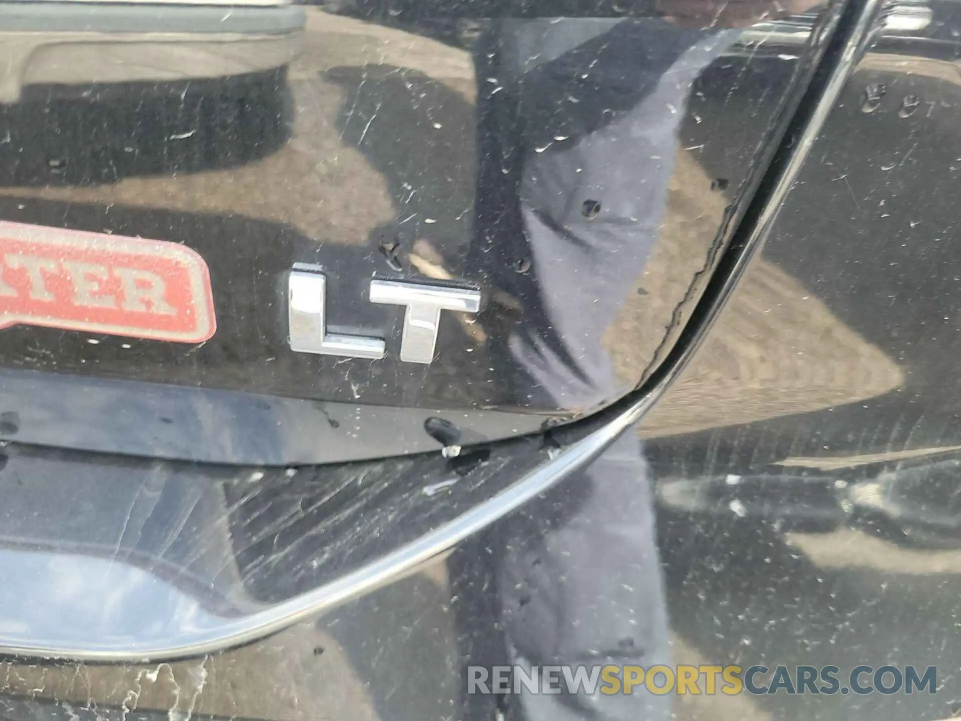 10 Photograph of a damaged car 2GNAXJEV1K6280619 CHEVROLET EQUINOX 2019