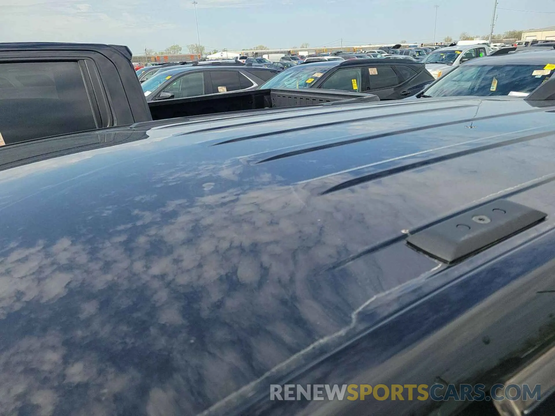 23 Photograph of a damaged car 2GNAXJEV1K6280619 CHEVROLET EQUINOX 2019