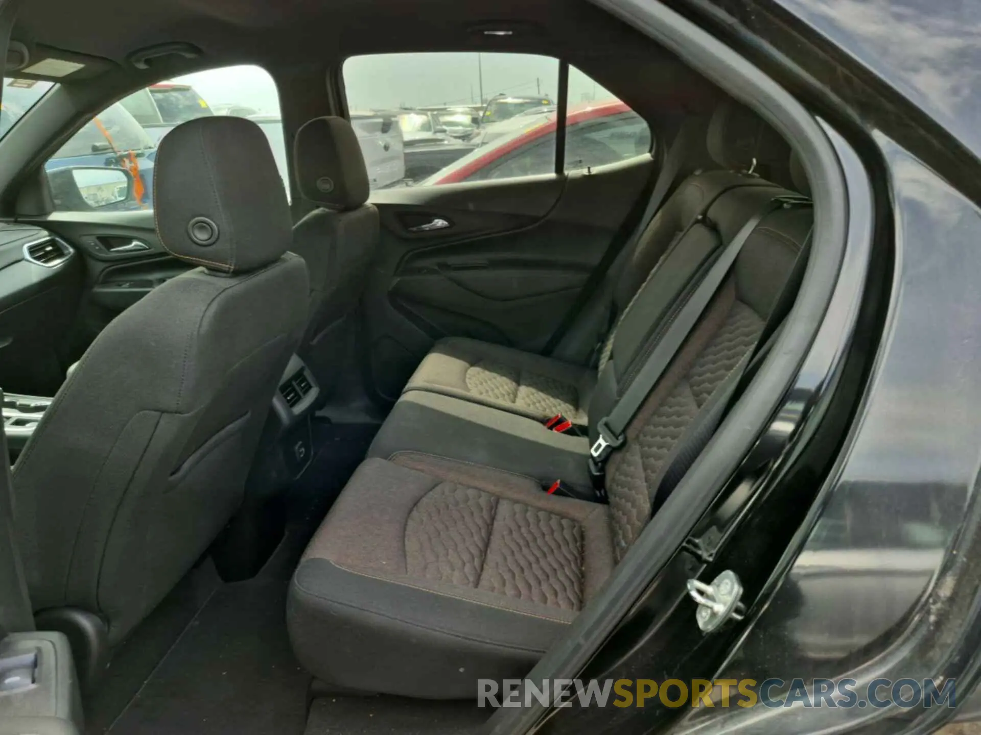 6 Photograph of a damaged car 2GNAXJEV1K6280619 CHEVROLET EQUINOX 2019