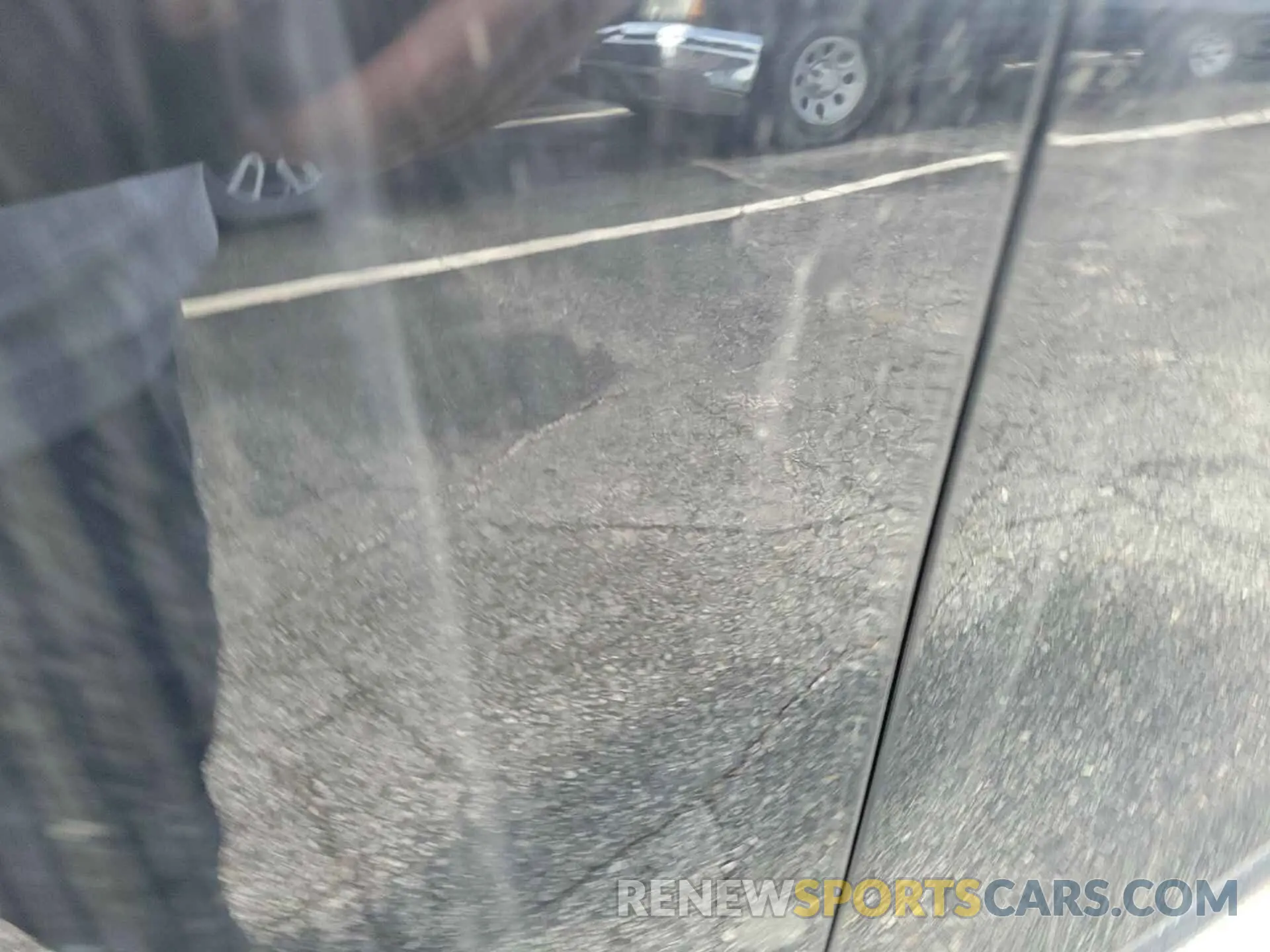 9 Photograph of a damaged car 2GNAXJEV1K6280619 CHEVROLET EQUINOX 2019
