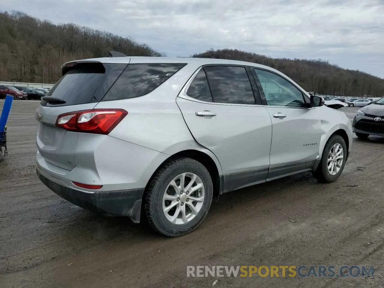 3 Photograph of a damaged car 2GNAXJEV2K6238136 CHEVROLET EQUINOX 2019
