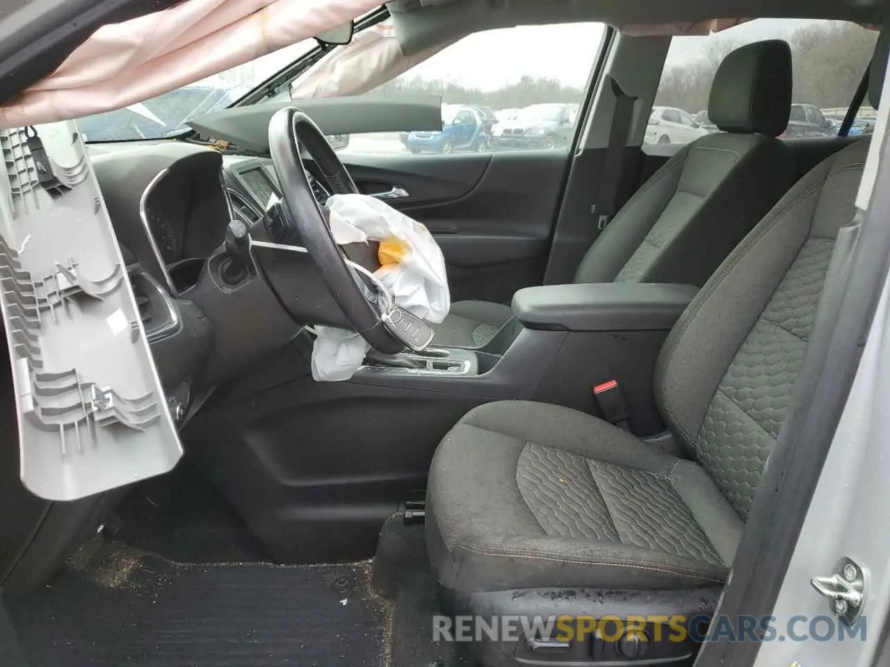 7 Photograph of a damaged car 2GNAXJEV2K6238136 CHEVROLET EQUINOX 2019
