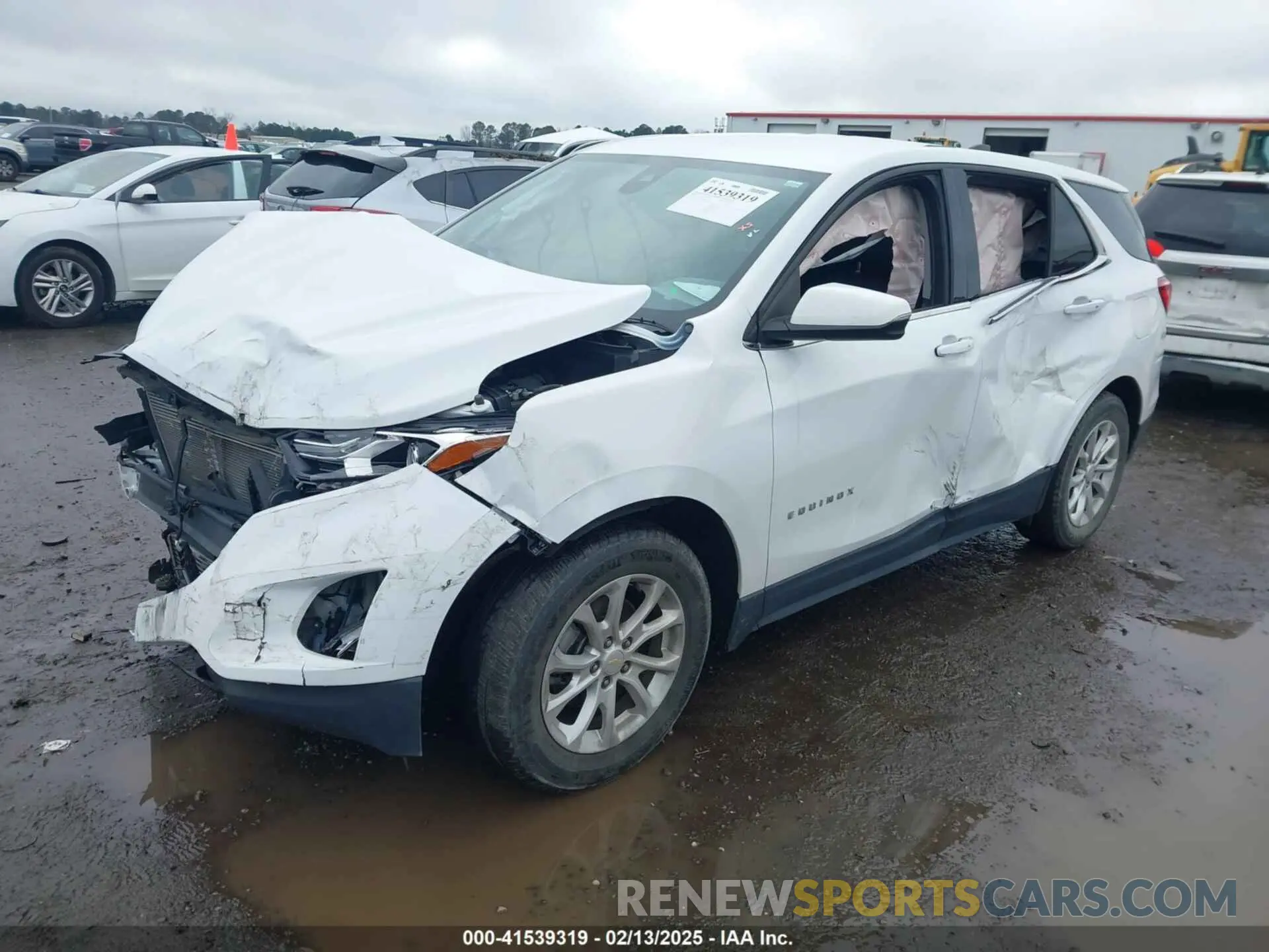 2 Photograph of a damaged car 2GNAXJEV2K6246091 CHEVROLET EQUINOX 2019