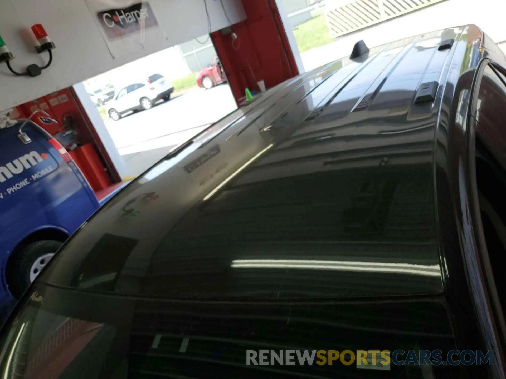 1 Photograph of a damaged car 2GNAXJEV2K6256586 CHEVROLET EQUINOX 2019