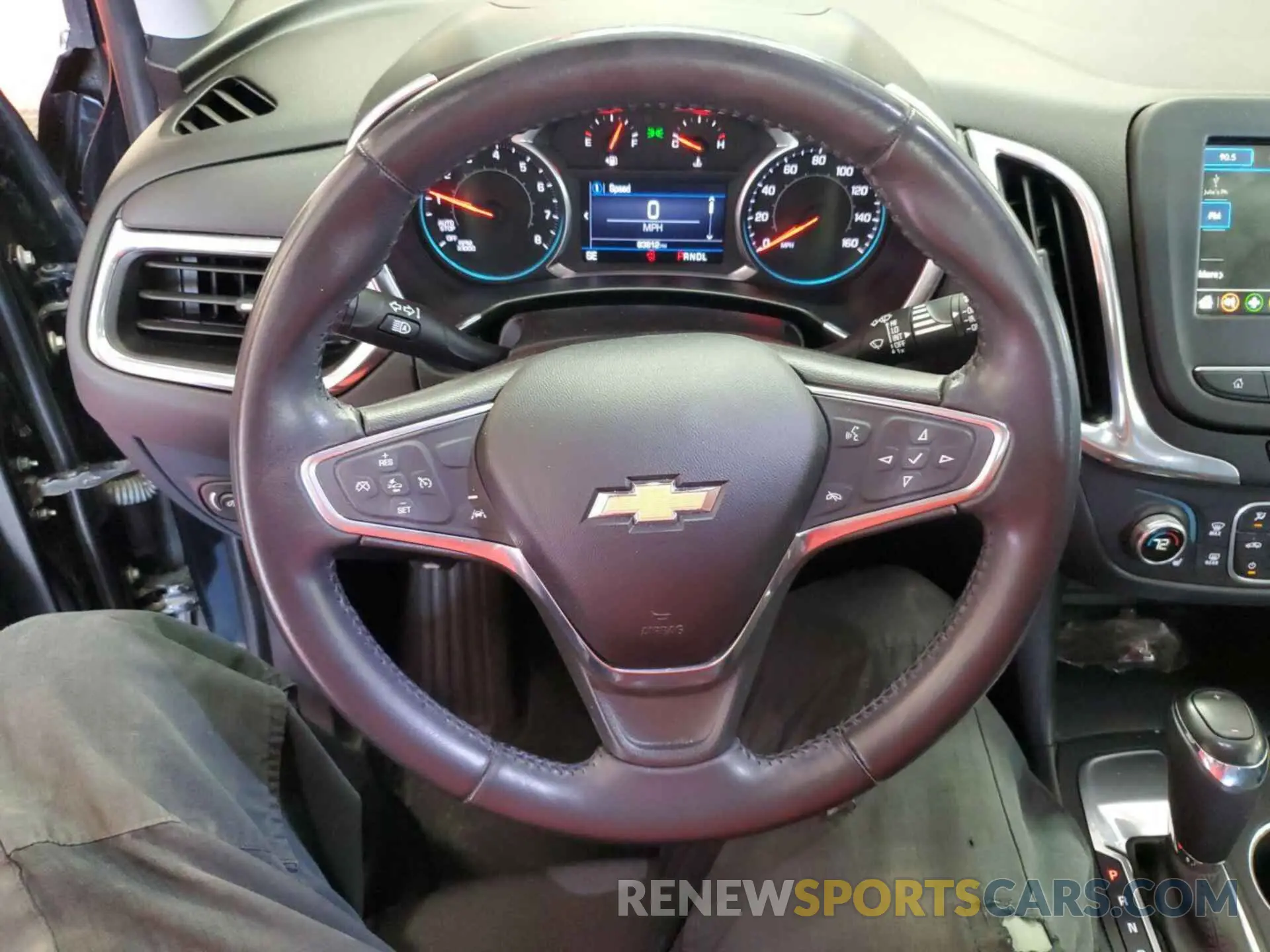 2 Photograph of a damaged car 2GNAXJEV2K6256586 CHEVROLET EQUINOX 2019
