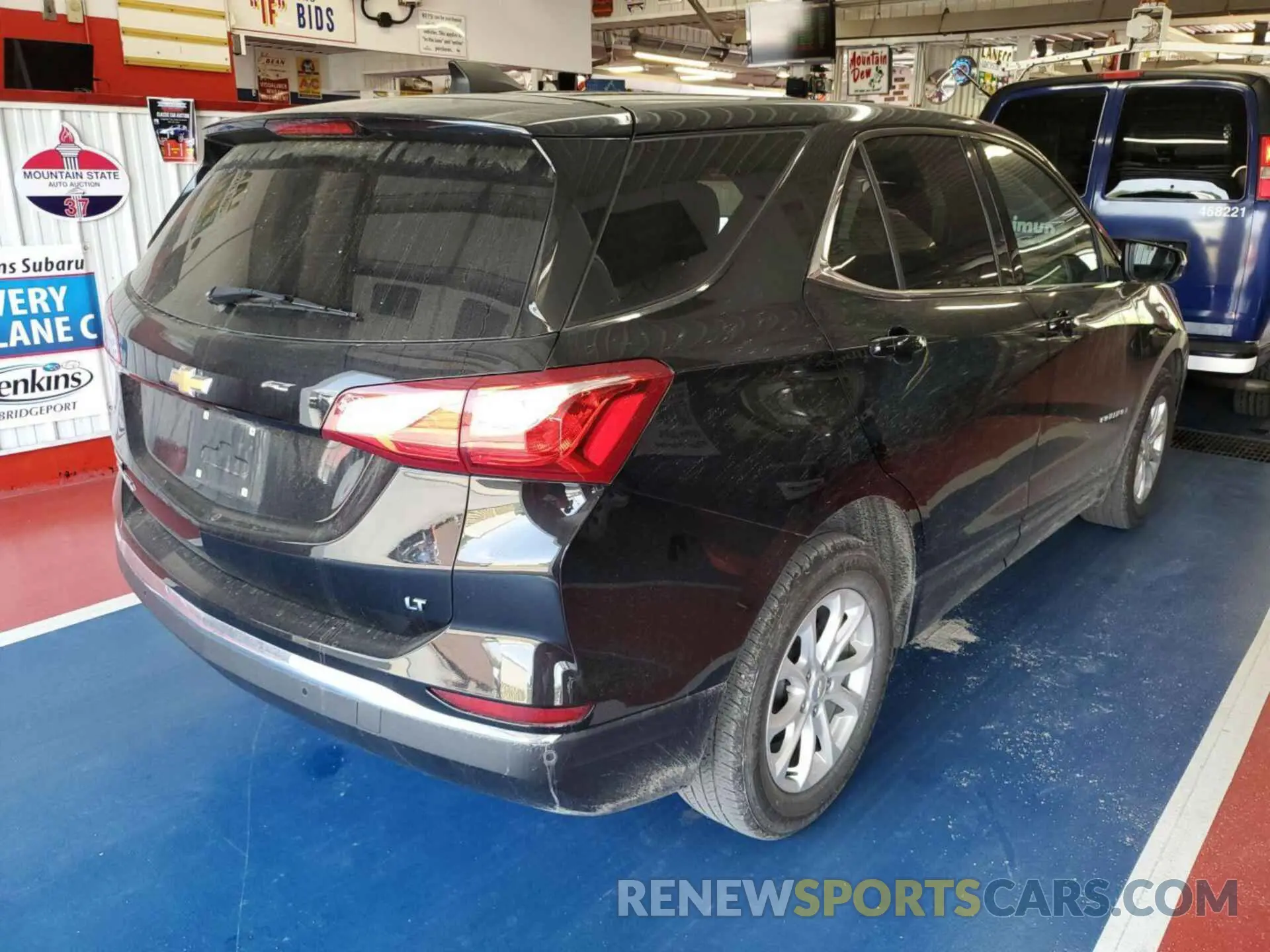5 Photograph of a damaged car 2GNAXJEV2K6256586 CHEVROLET EQUINOX 2019