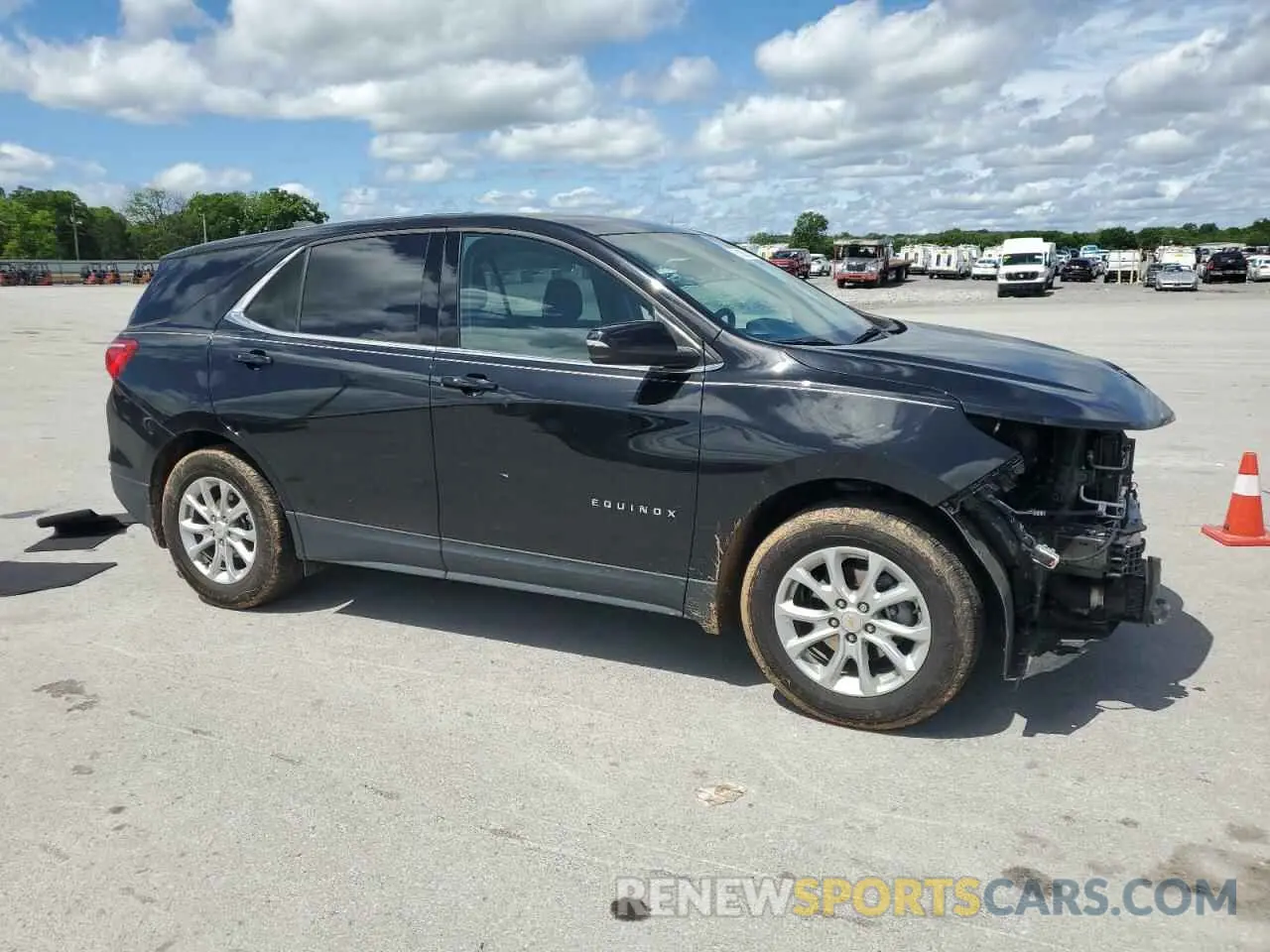 4 Photograph of a damaged car 2GNAXJEV2K6284680 CHEVROLET EQUINOX 2019