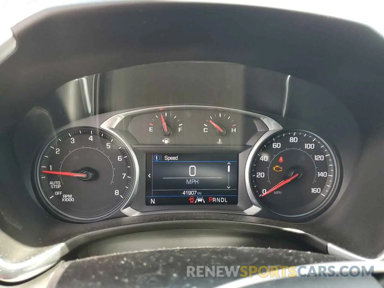 9 Photograph of a damaged car 2GNAXJEV2K6284680 CHEVROLET EQUINOX 2019