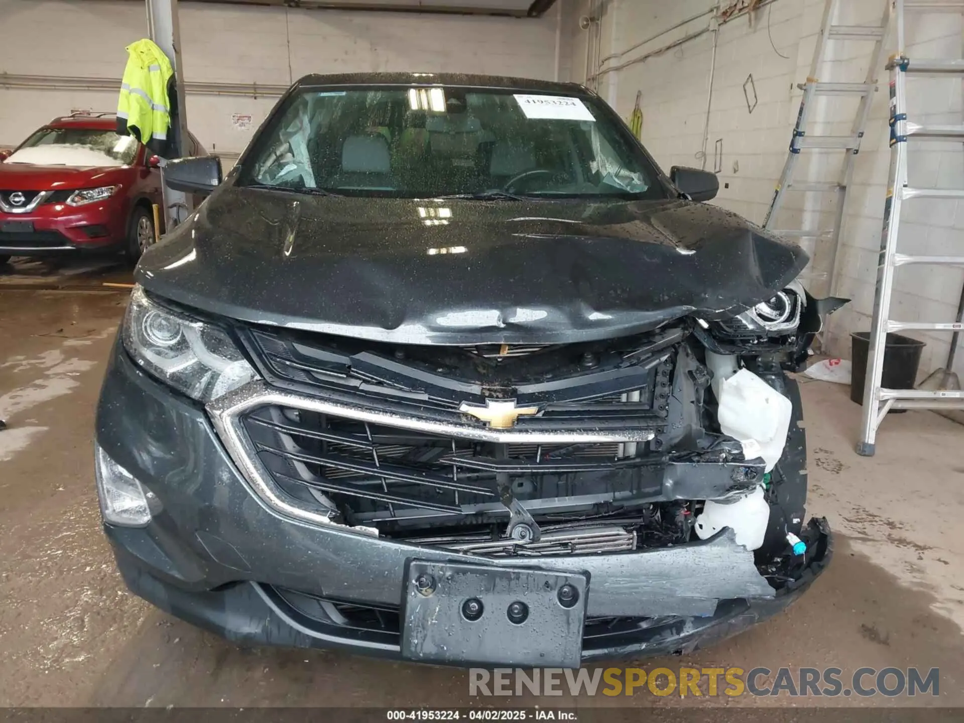 11 Photograph of a damaged car 2GNAXJEV3K6285823 CHEVROLET EQUINOX 2019