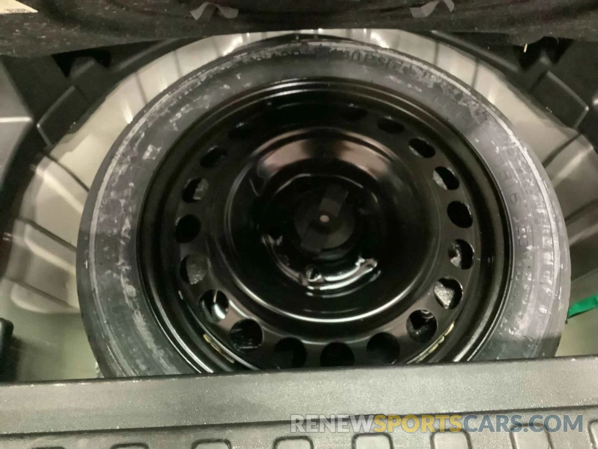 14 Photograph of a damaged car 2GNAXJEV4K6163374 CHEVROLET EQUINOX 2019