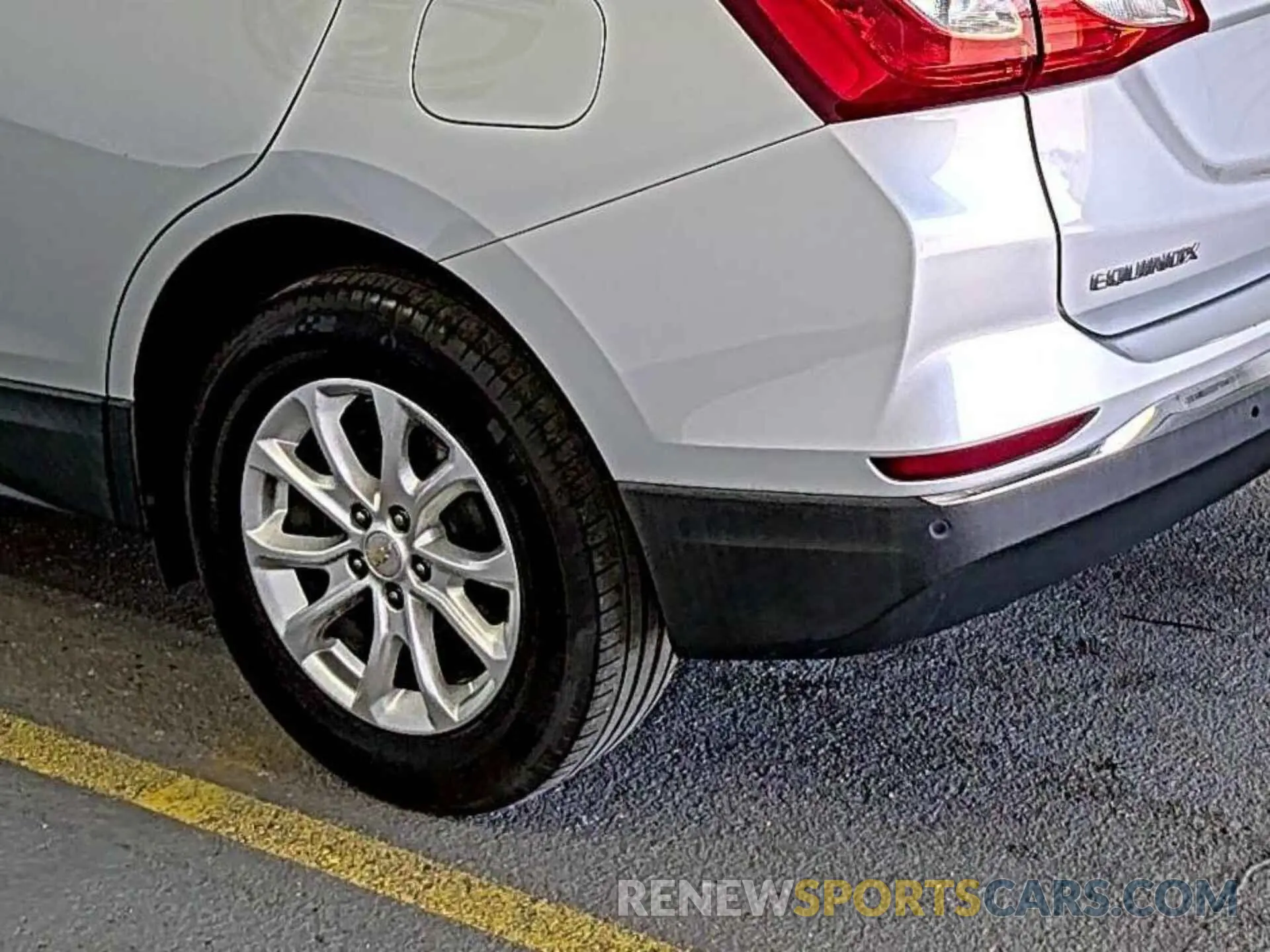 25 Photograph of a damaged car 2GNAXJEV4K6163374 CHEVROLET EQUINOX 2019