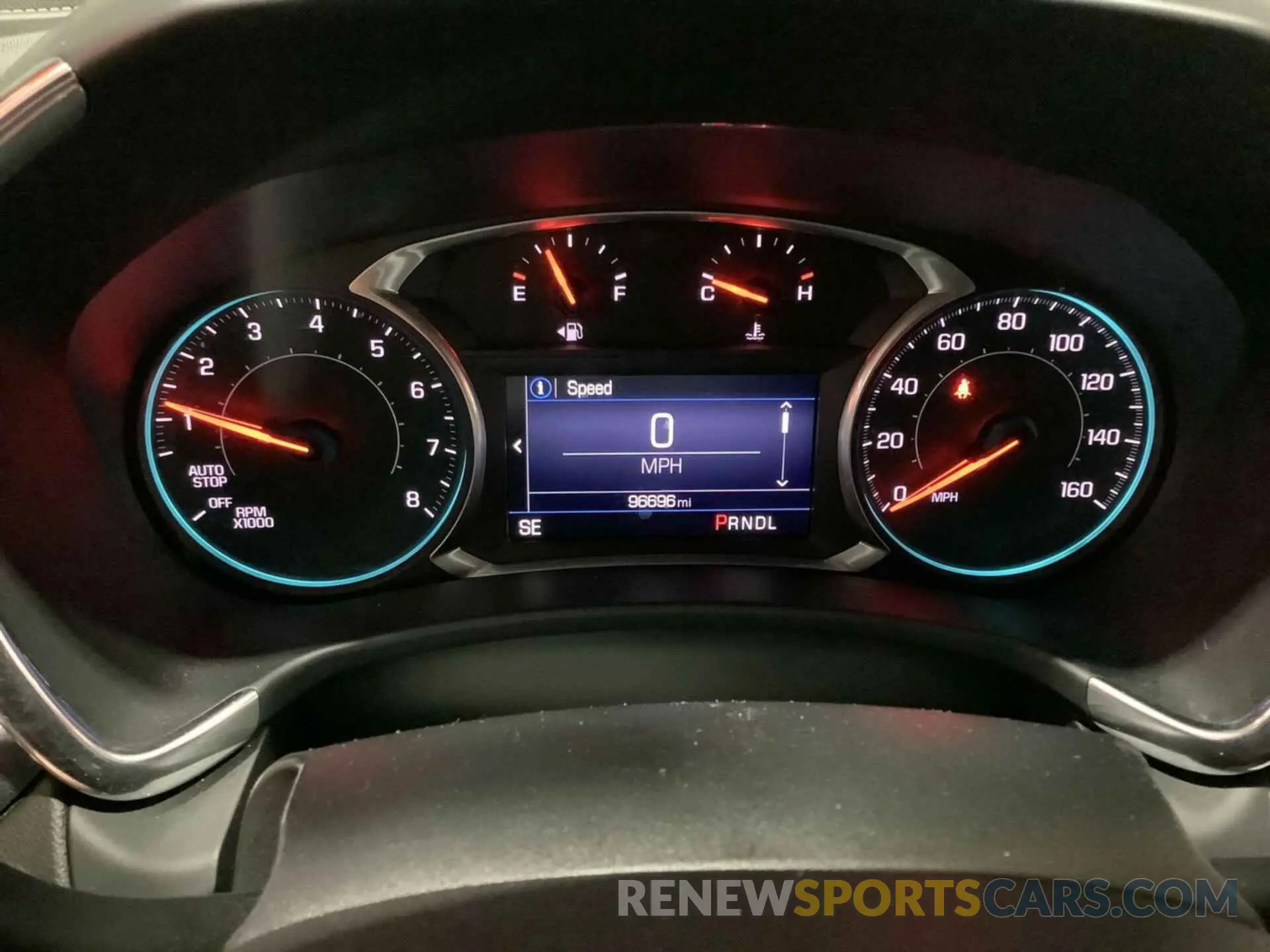 29 Photograph of a damaged car 2GNAXJEV4K6163374 CHEVROLET EQUINOX 2019