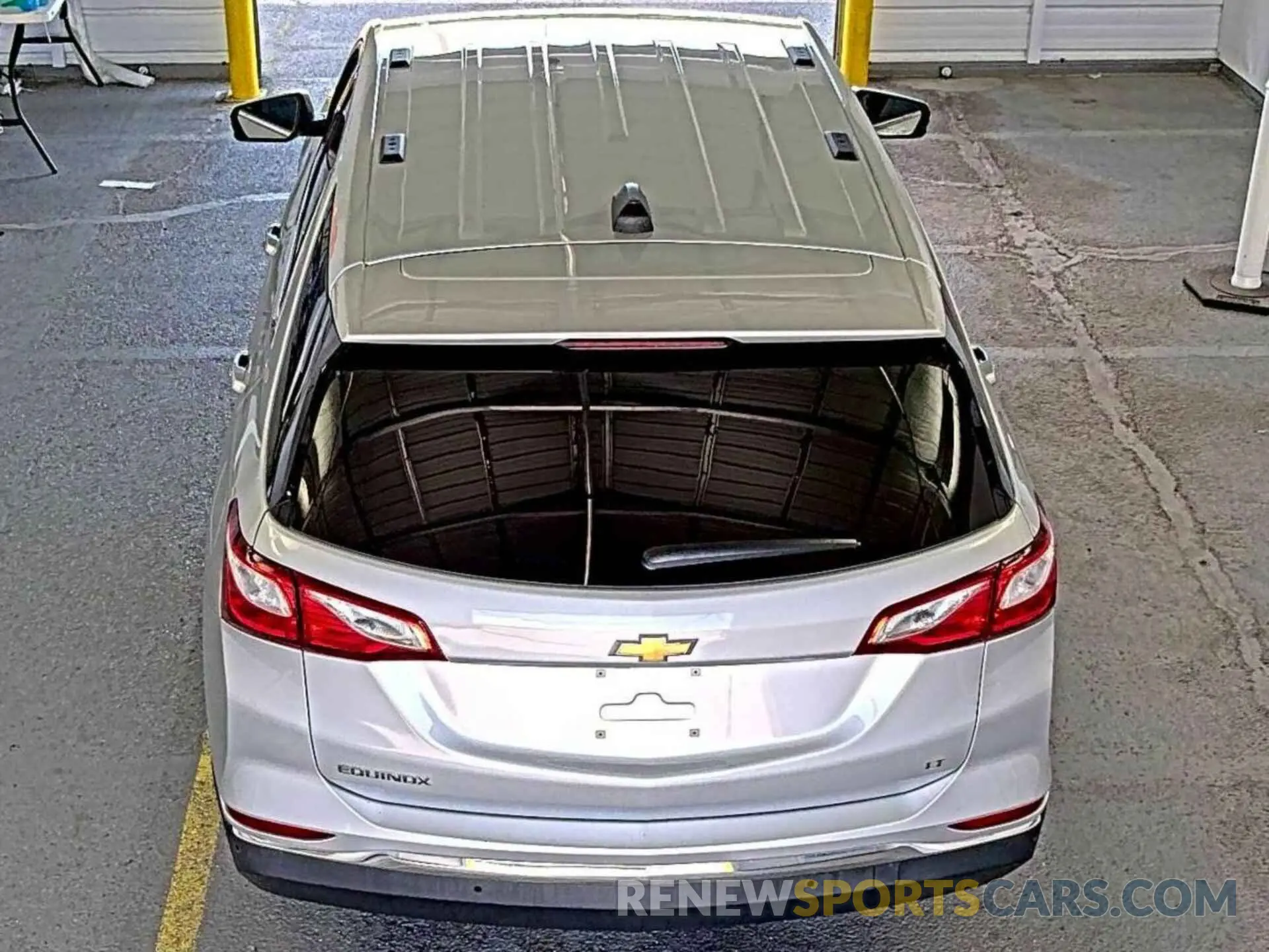 30 Photograph of a damaged car 2GNAXJEV4K6163374 CHEVROLET EQUINOX 2019