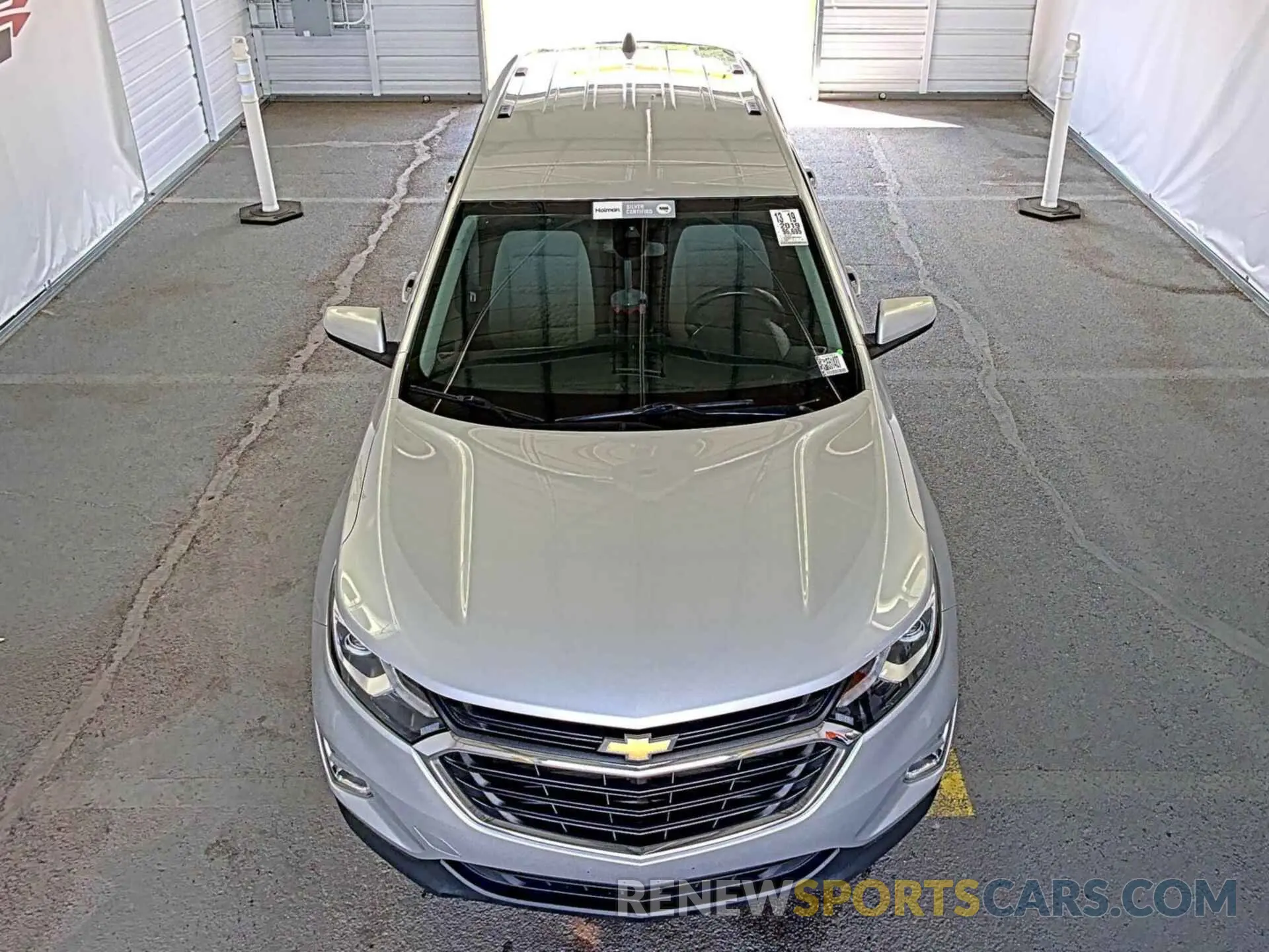41 Photograph of a damaged car 2GNAXJEV4K6163374 CHEVROLET EQUINOX 2019