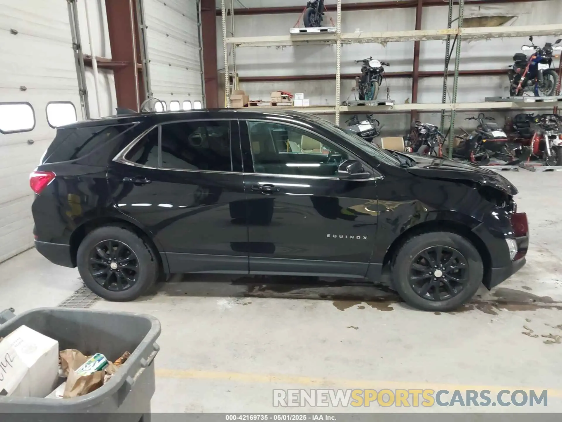 13 Photograph of a damaged car 2GNAXJEV4K6216994 CHEVROLET EQUINOX 2019