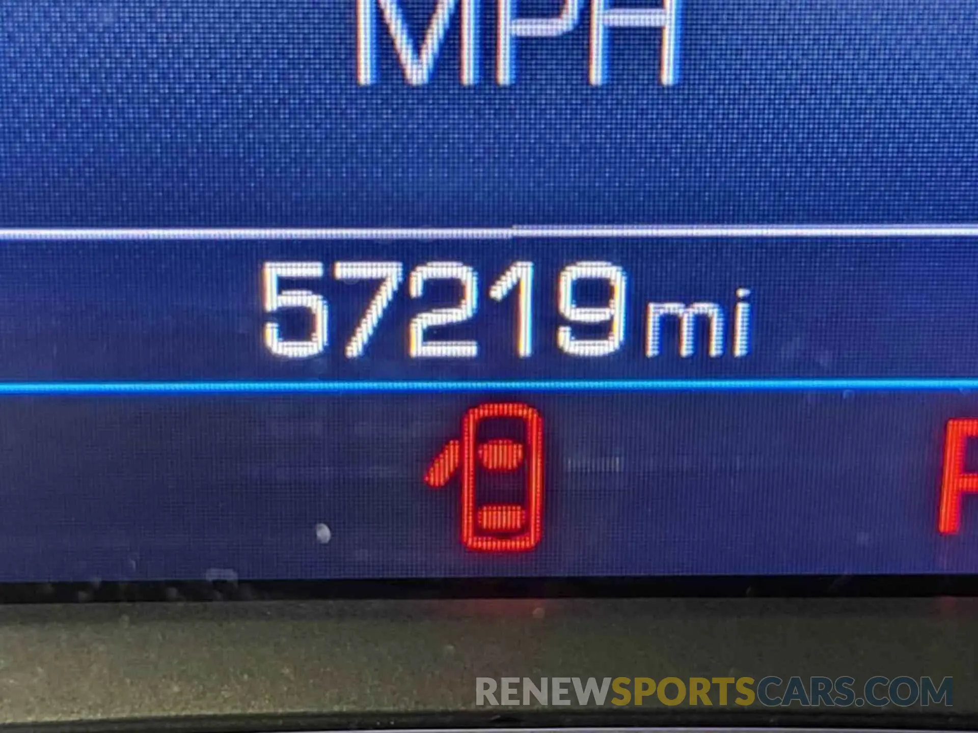 21 Photograph of a damaged car 2GNAXJEV4K6256394 CHEVROLET EQUINOX 2019
