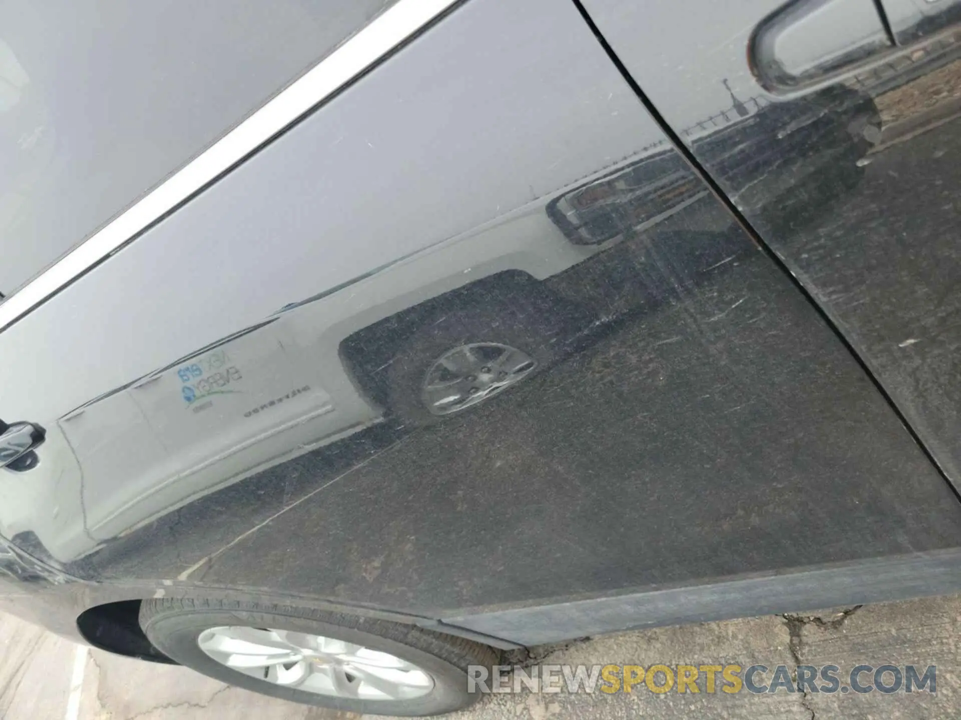 25 Photograph of a damaged car 2GNAXJEV4K6256394 CHEVROLET EQUINOX 2019