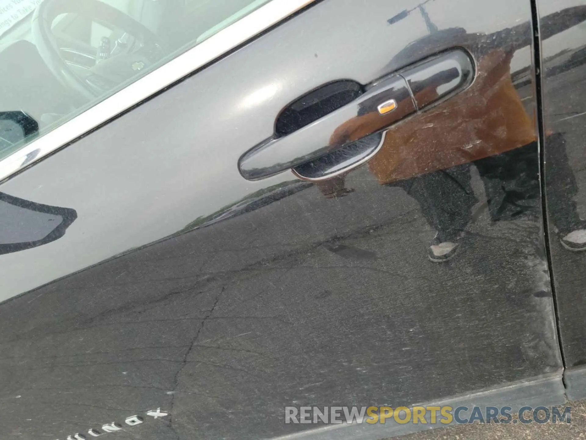 31 Photograph of a damaged car 2GNAXJEV4K6256394 CHEVROLET EQUINOX 2019