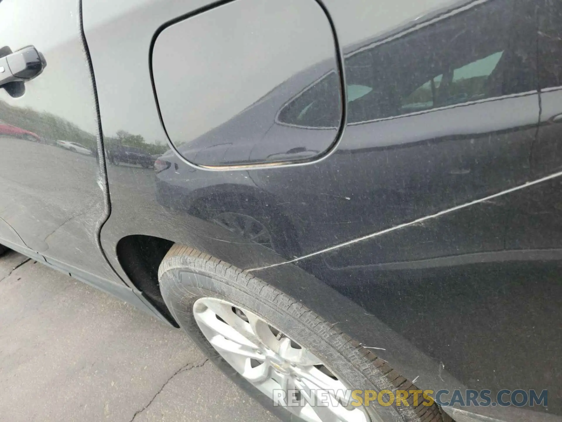 9 Photograph of a damaged car 2GNAXJEV4K6256394 CHEVROLET EQUINOX 2019