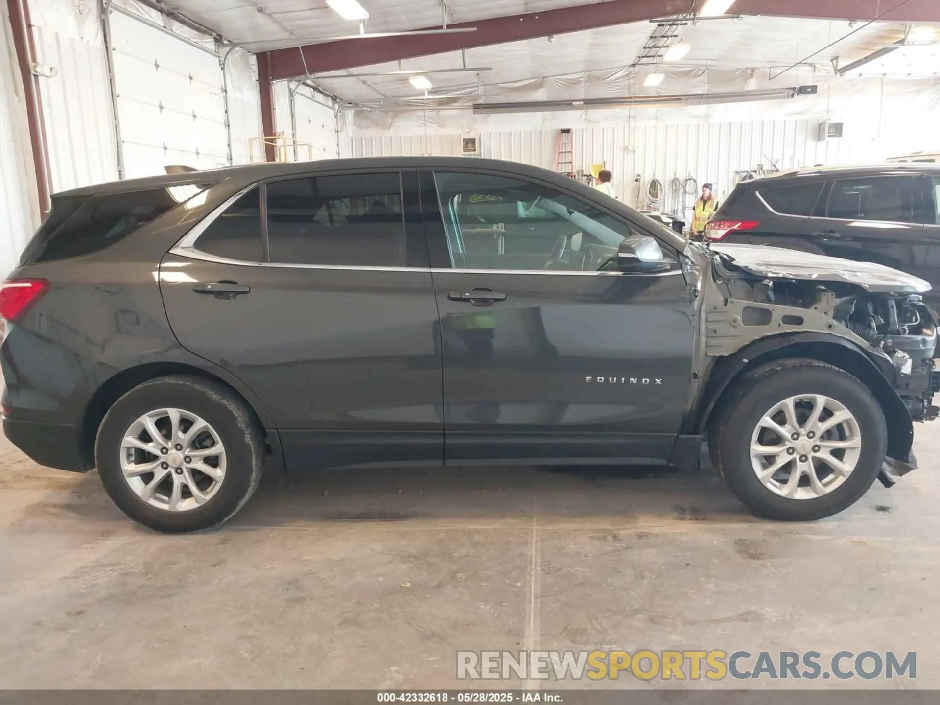 14 Photograph of a damaged car 2GNAXJEV4K6266150 CHEVROLET EQUINOX 2019