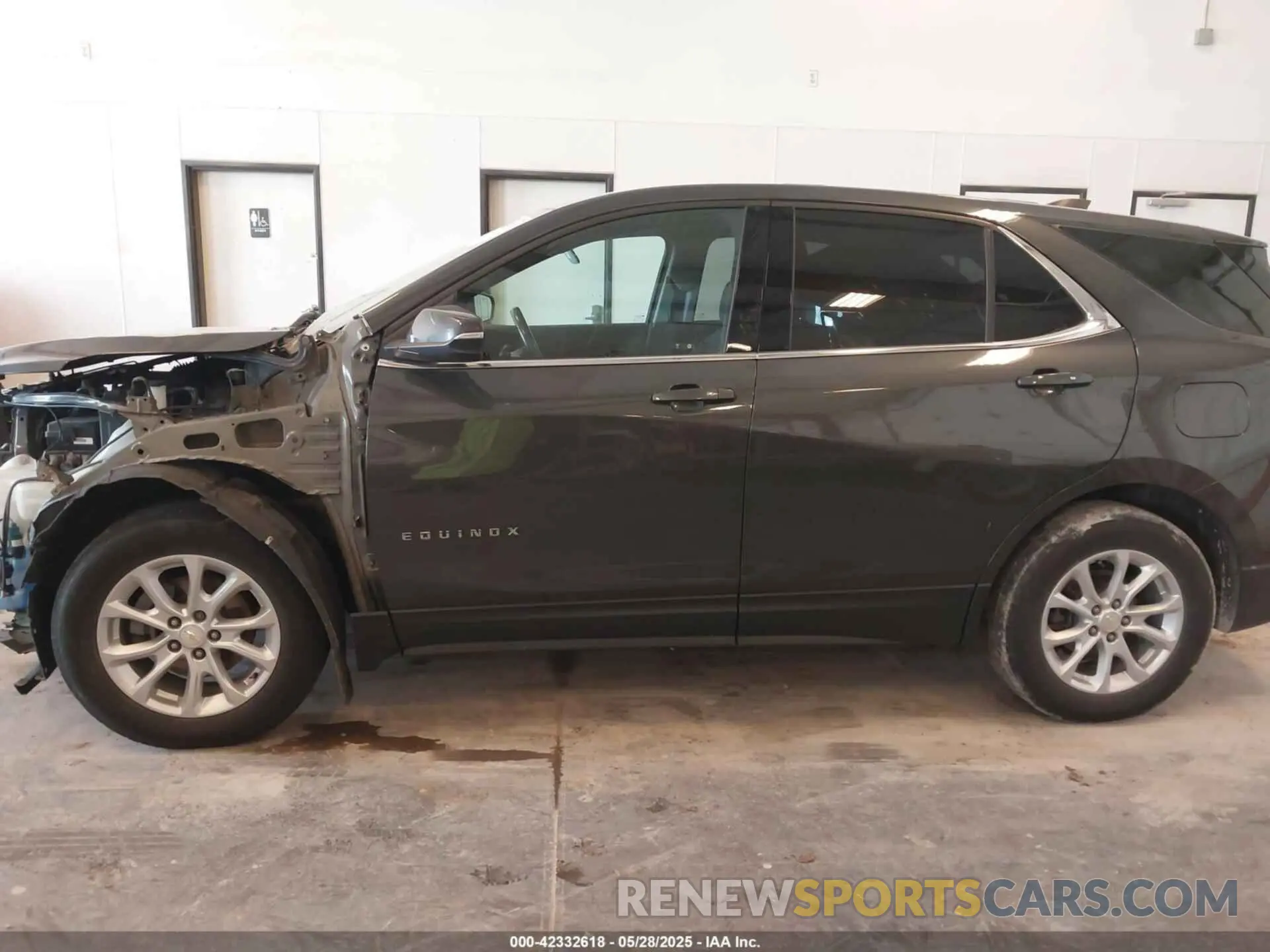 15 Photograph of a damaged car 2GNAXJEV4K6266150 CHEVROLET EQUINOX 2019