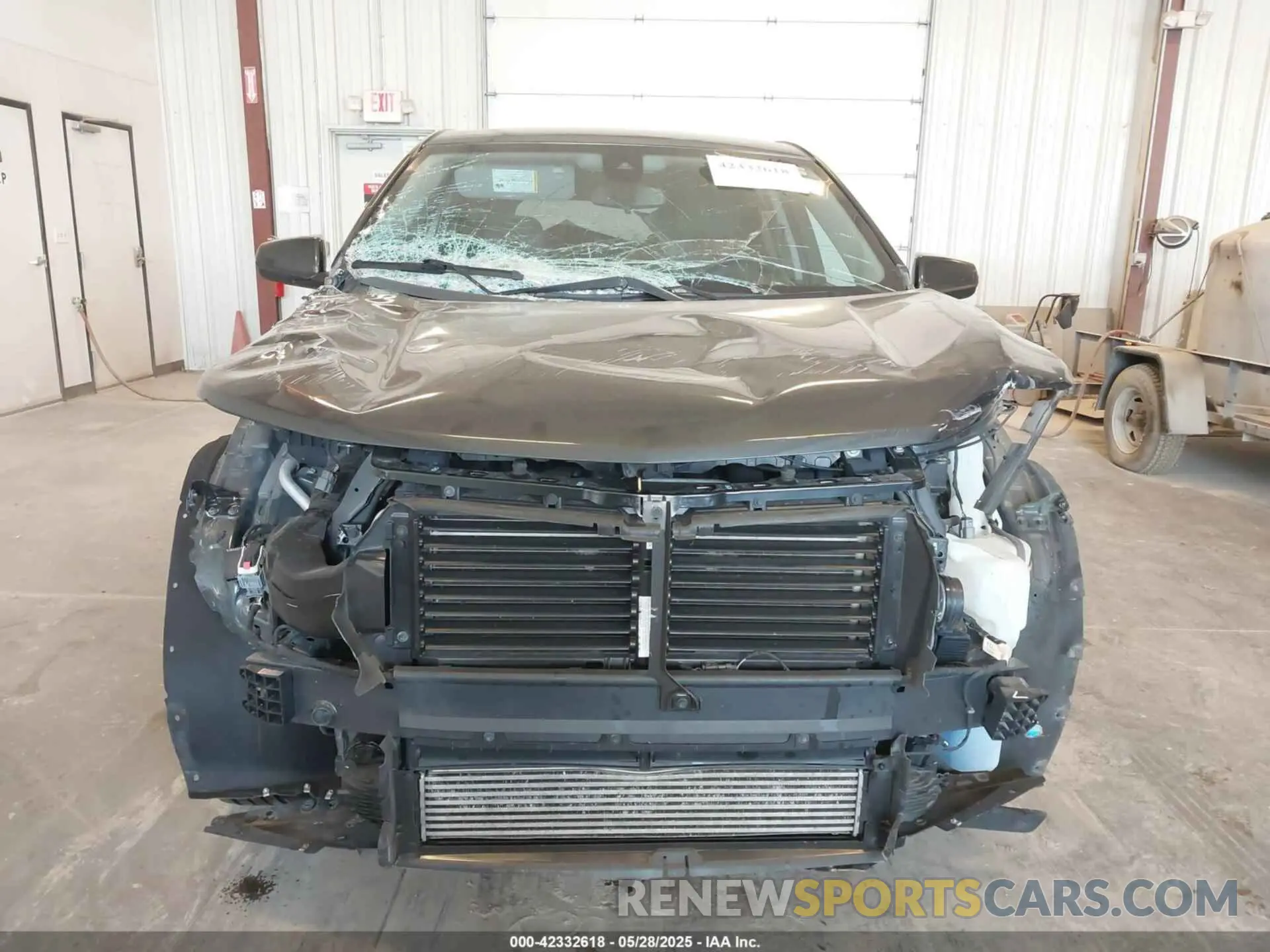 6 Photograph of a damaged car 2GNAXJEV4K6266150 CHEVROLET EQUINOX 2019