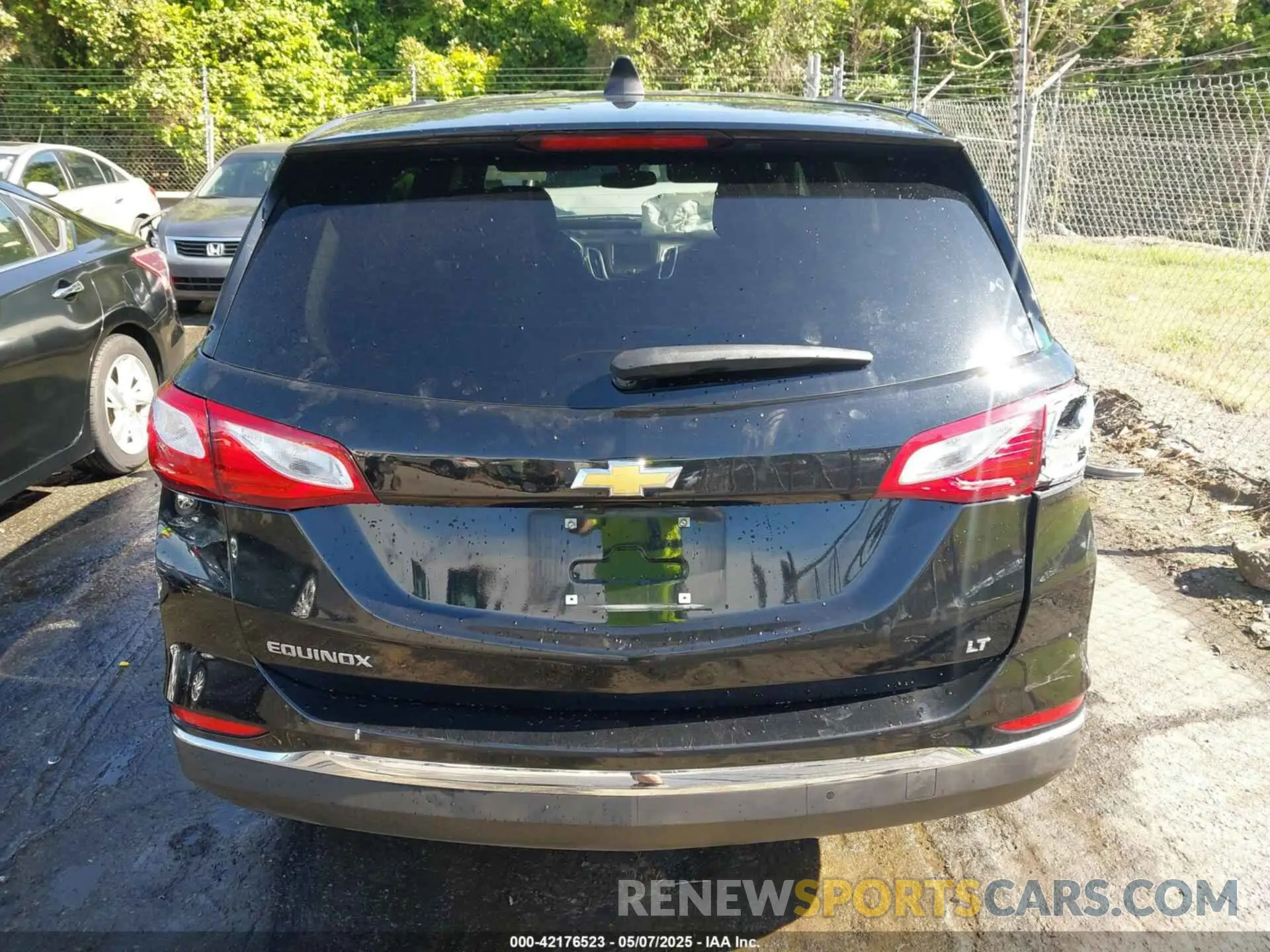 16 Photograph of a damaged car 2GNAXJEV5K6275097 CHEVROLET EQUINOX 2019