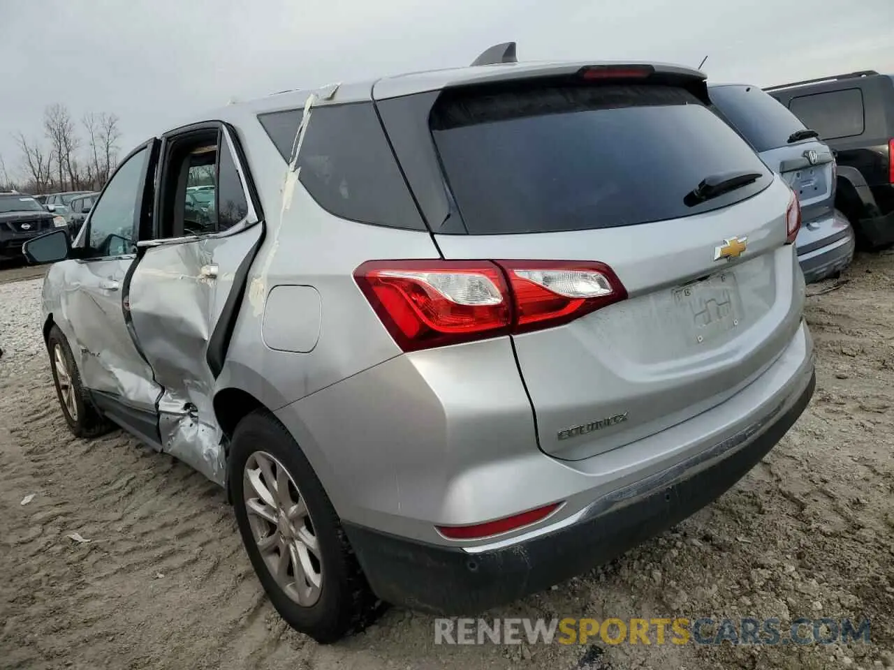 2 Photograph of a damaged car 2GNAXJEV7K6150828 CHEVROLET EQUINOX 2019