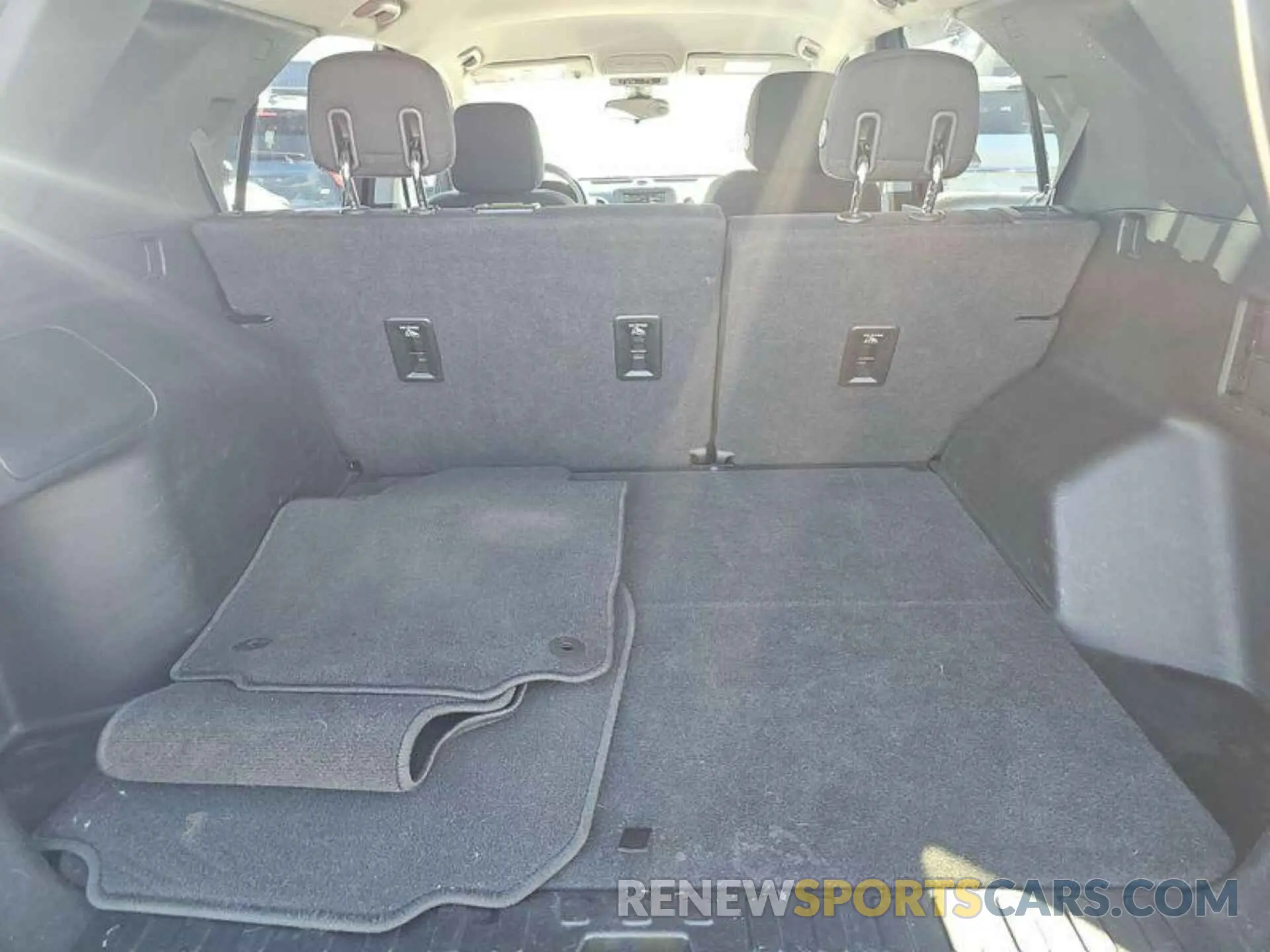 3 Photograph of a damaged car 2GNAXJEV7K6200594 CHEVROLET EQUINOX 2019