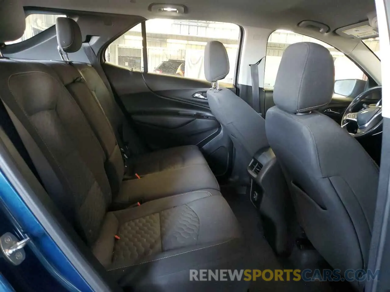 11 Photograph of a damaged car 2GNAXJEV7K6245857 CHEVROLET EQUINOX 2019