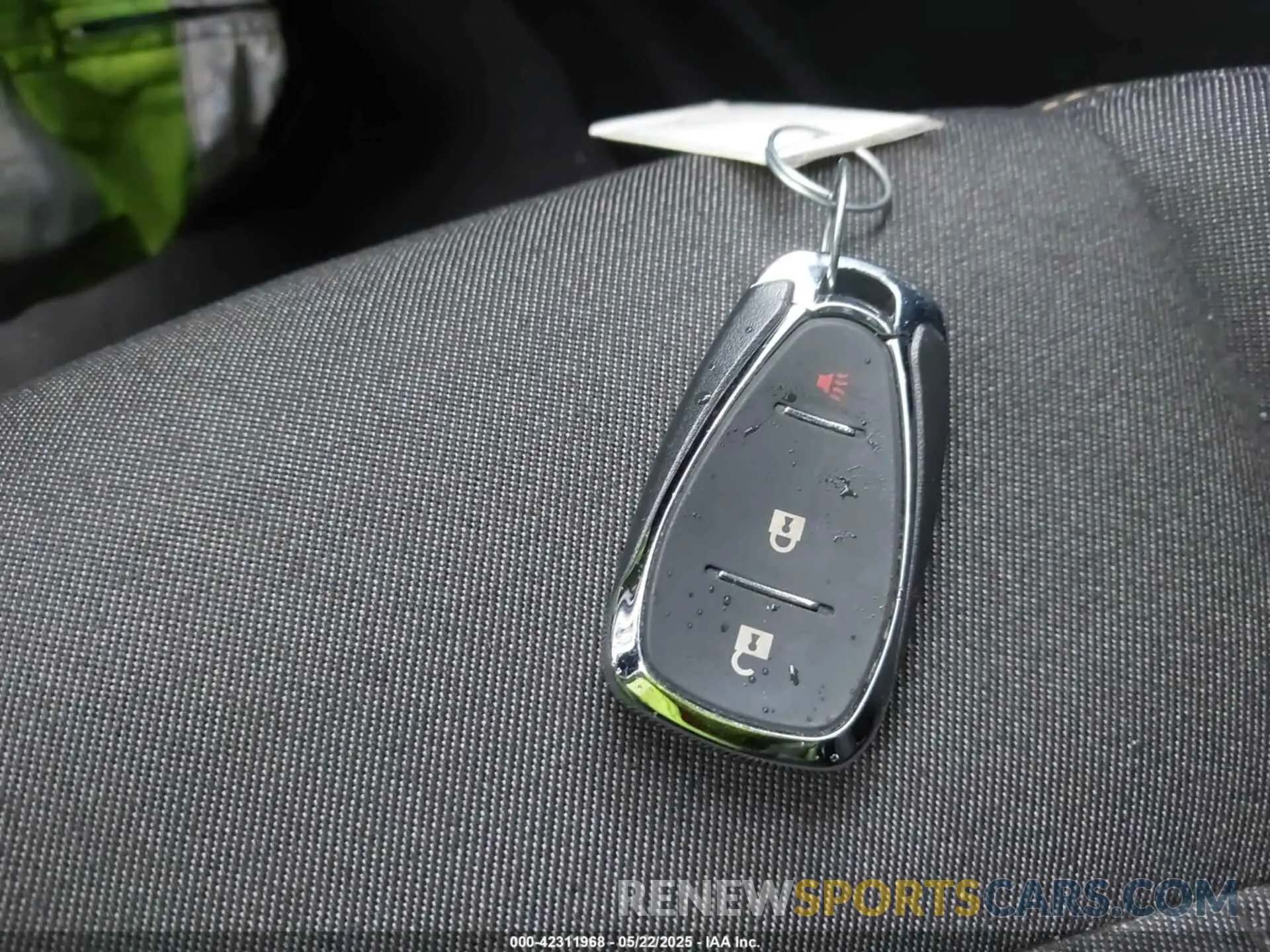 11 Photograph of a damaged car 2GNAXJEV8K6213886 CHEVROLET EQUINOX 2019