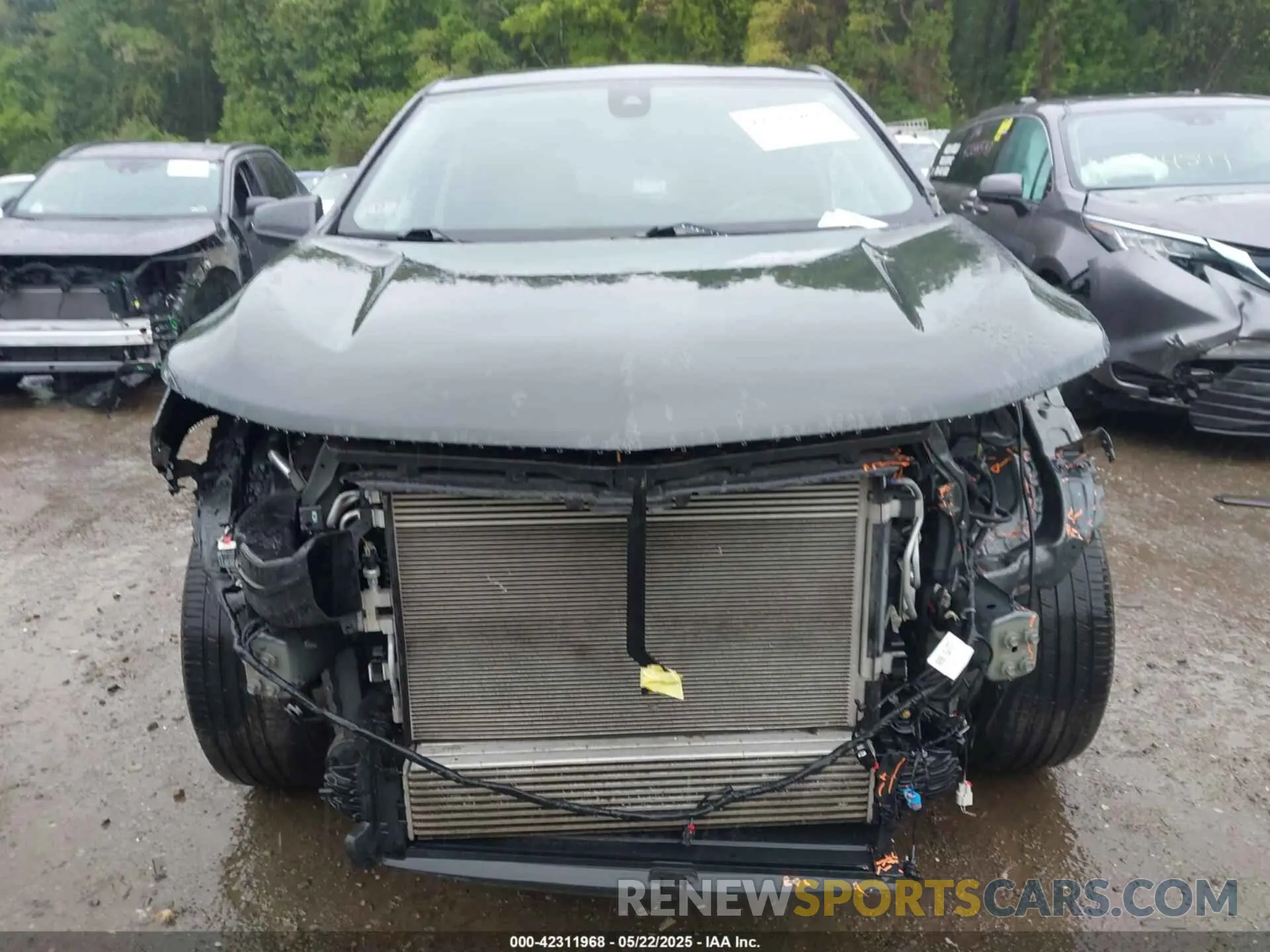 13 Photograph of a damaged car 2GNAXJEV8K6213886 CHEVROLET EQUINOX 2019