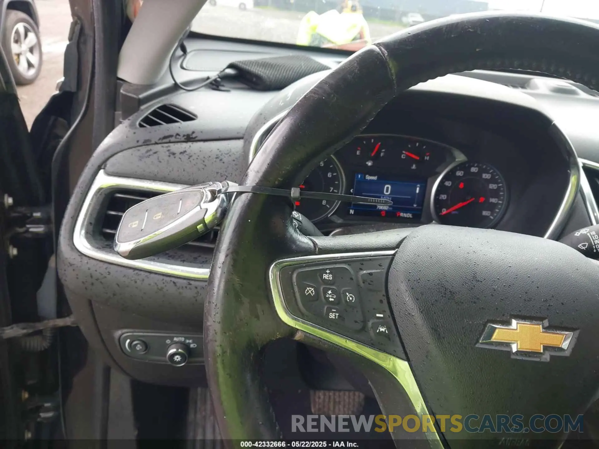 11 Photograph of a damaged car 2GNAXJEV8K6223401 CHEVROLET EQUINOX 2019