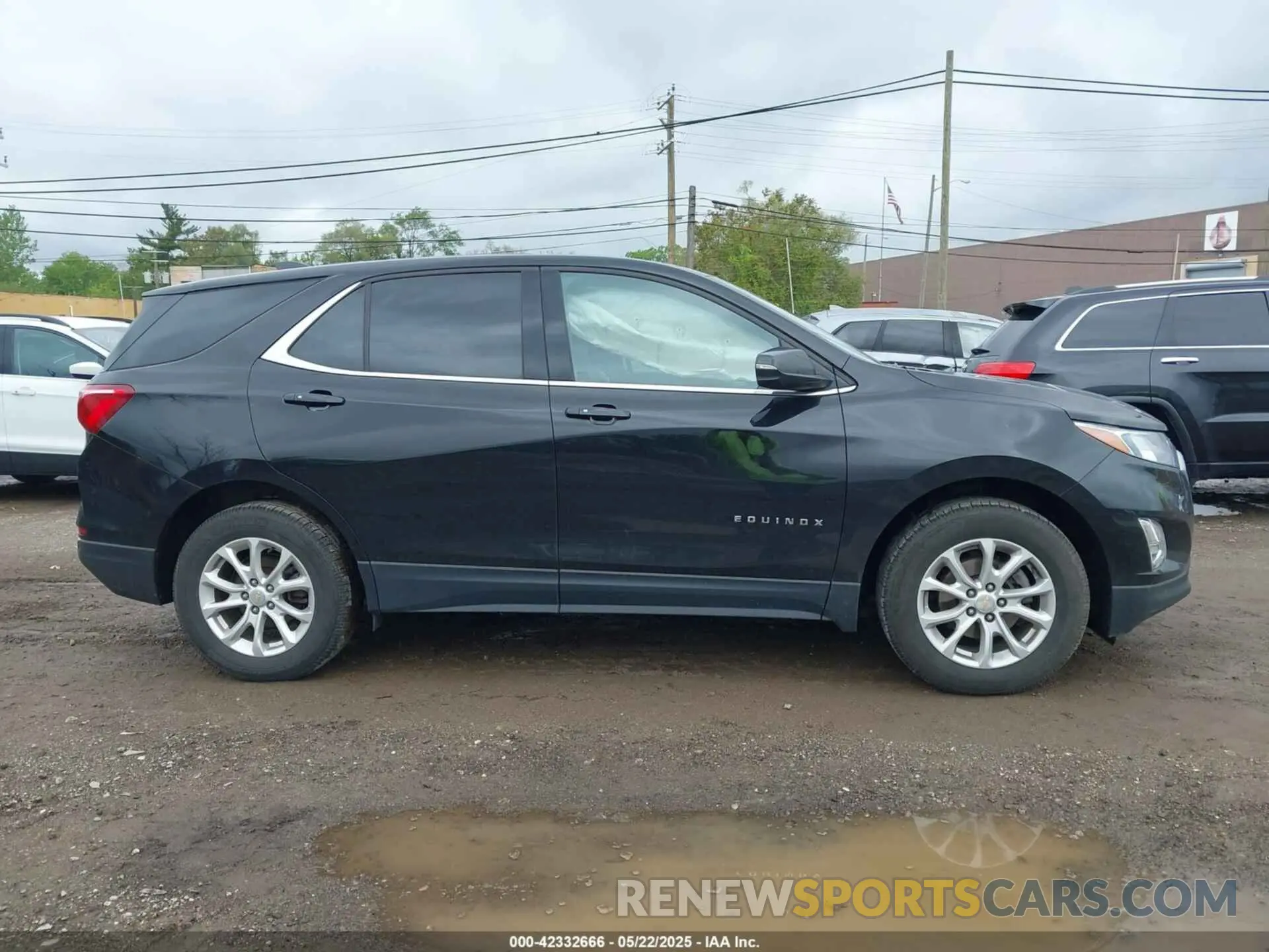 13 Photograph of a damaged car 2GNAXJEV8K6223401 CHEVROLET EQUINOX 2019