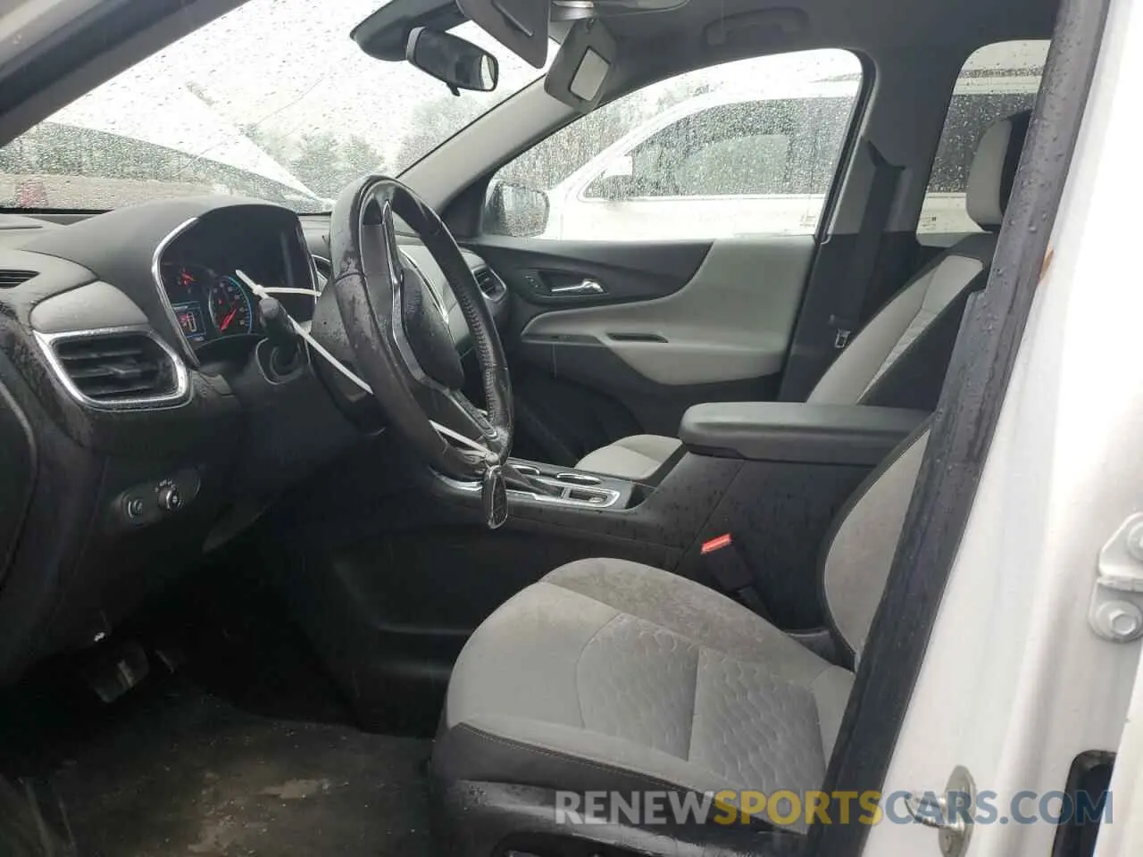 7 Photograph of a damaged car 2GNAXJEV8K6279287 CHEVROLET EQUINOX 2019