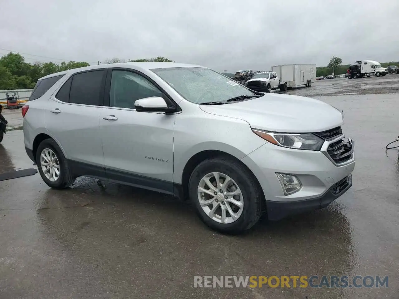 4 Photograph of a damaged car 2GNAXJEVXK6200993 CHEVROLET EQUINOX 2019